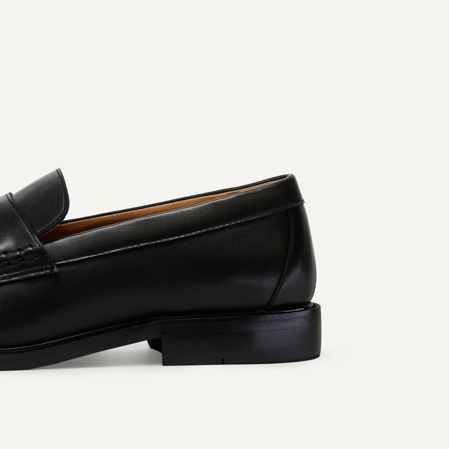 Amazon Essentials Men's Tassel Loafer