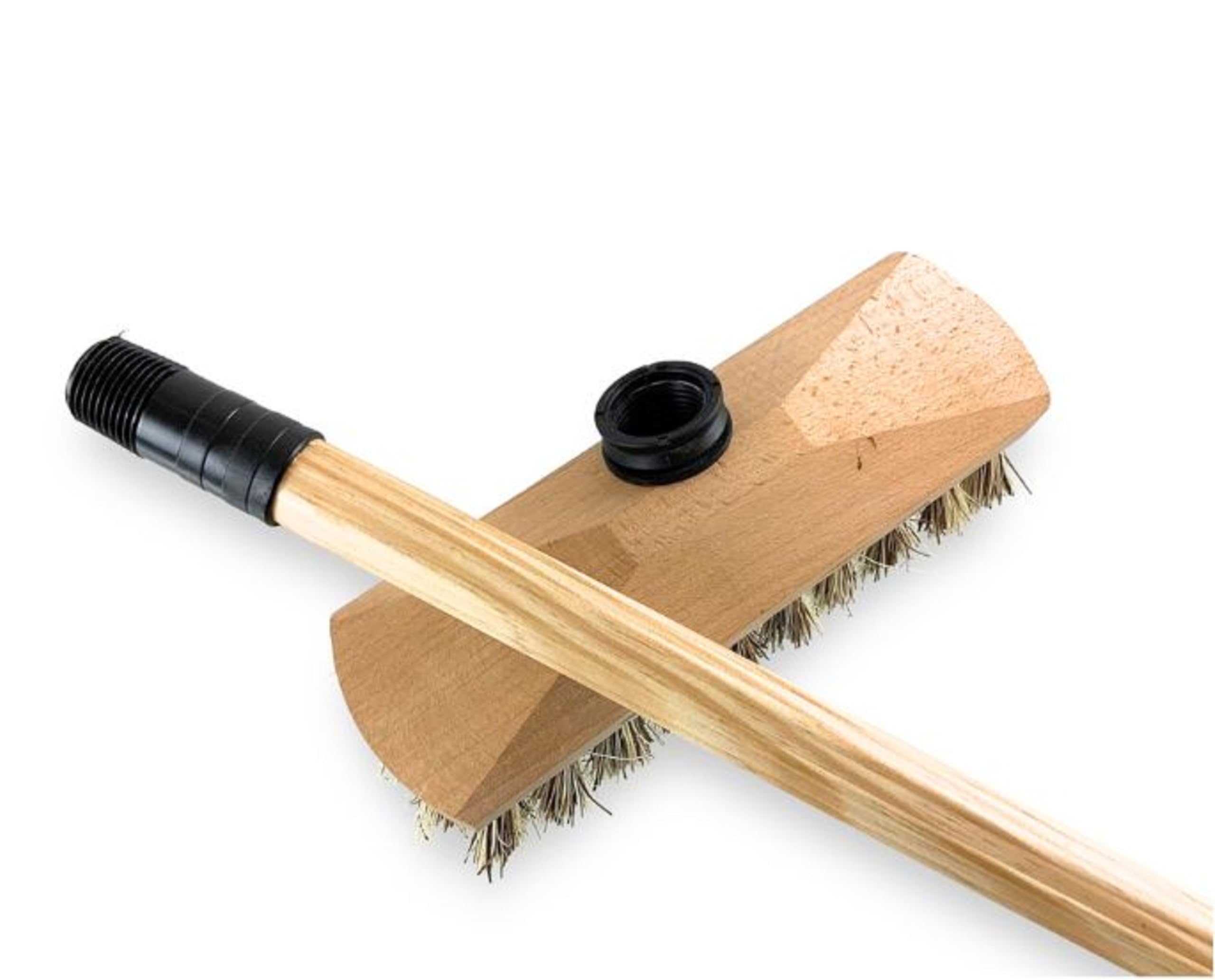 Balai brosse en chiendent LNT France : finies les corvées de nettoyage avec ce manche 130cm