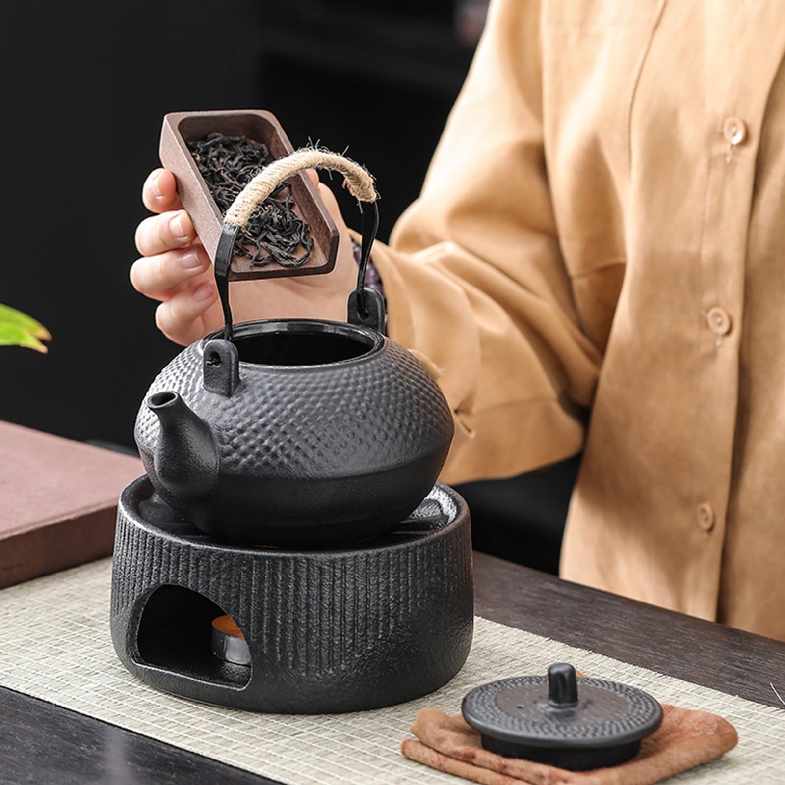 Juego de tetera pequeña de hierro fundido con calentador de hierro fundido, juego de tetera japonesa Tetsubin con tazas, tetera de hierro fundido con infusor de acero inoxidable e interior esmaltado