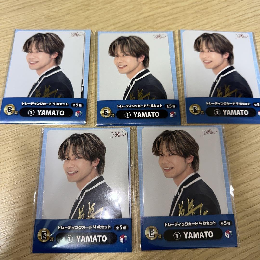 コムドット トレカ キラ やまと パロ PARO トレーディングカード コムドット トレカ キラ やまと パロ PARO トレーディングカード