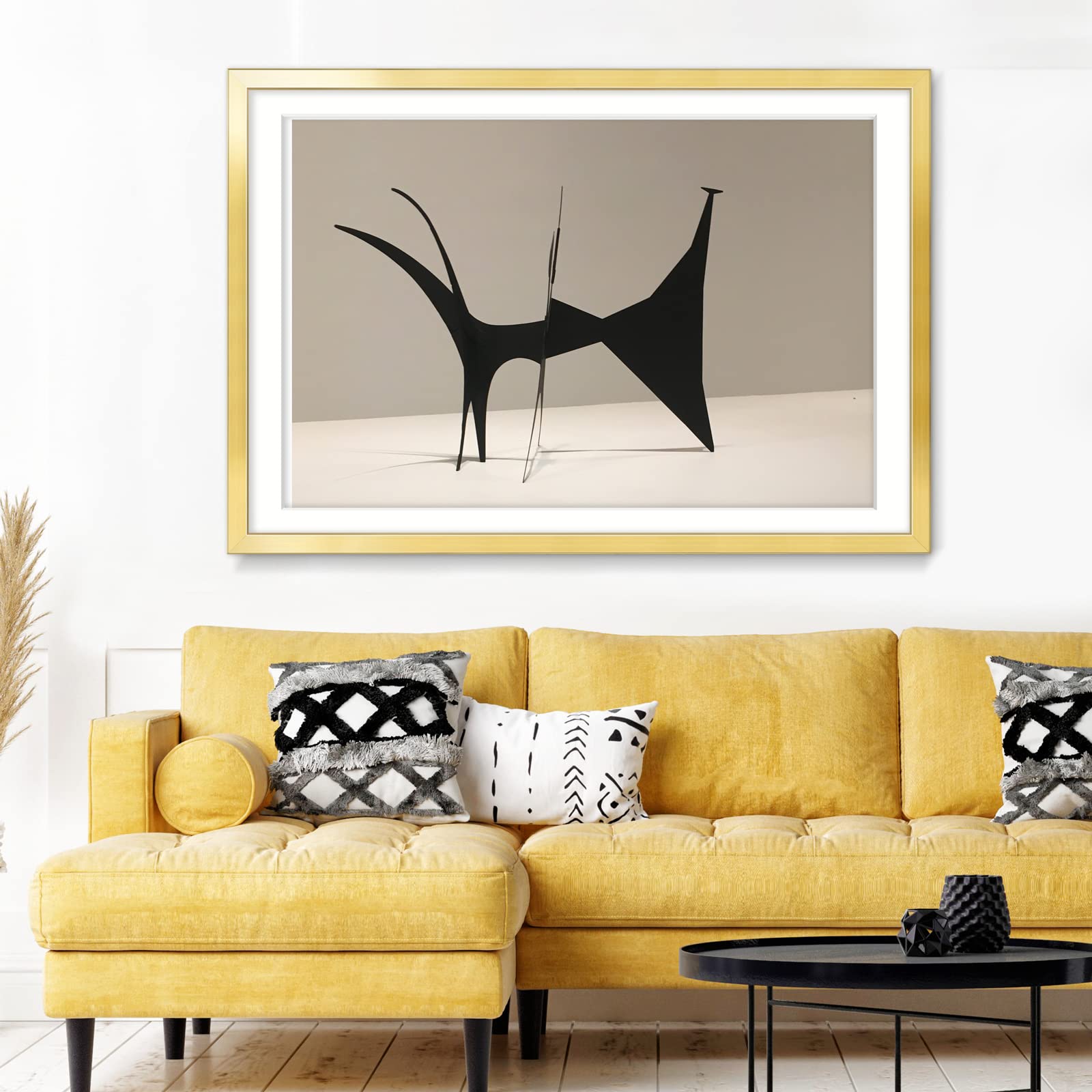 LaVie Home 27x40 Picture Frame Gold Poster Frame,Display Pictures 24x36 with Mat or 27x40 Without Mat, Stable and Sturdy Frame and Polished Plexiglass, Horizontal and Vertical Format of The Walls