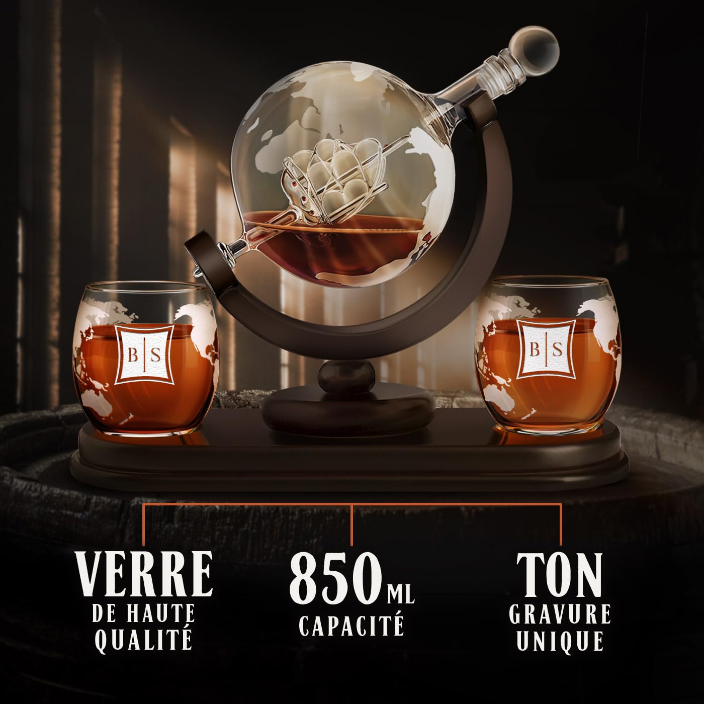 Maverton Ensemble de Carafe Globe avec 2 verres gravés à whisky