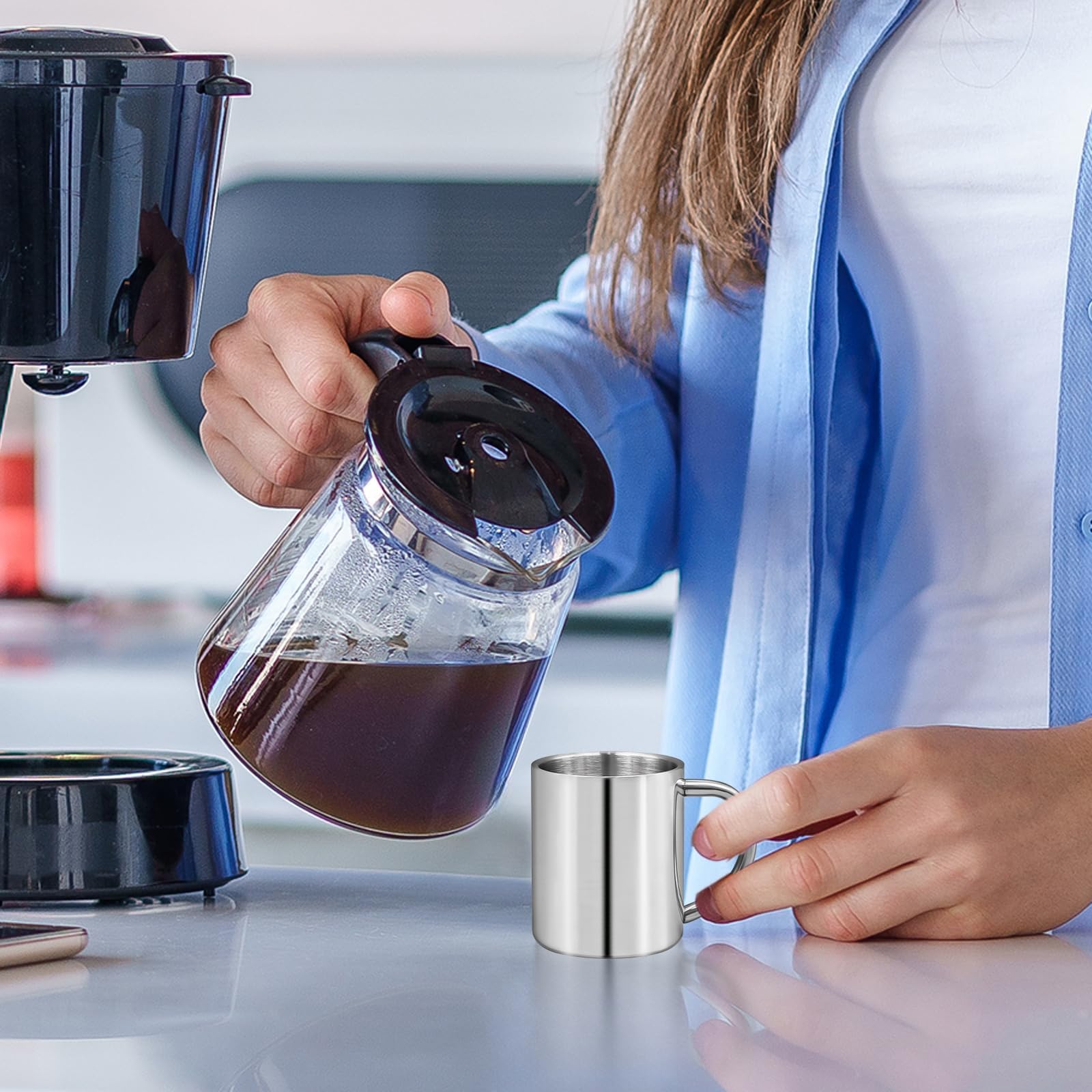 12 Stück 220ml Edelstahl Kaffeetassen, Doppelwandige Metallbecher mit Henkel – Isolierte Camping Tassen für Outdoor, Picknick, Reise, Zuhause, Wohnmobil – Spülmaschinenfest