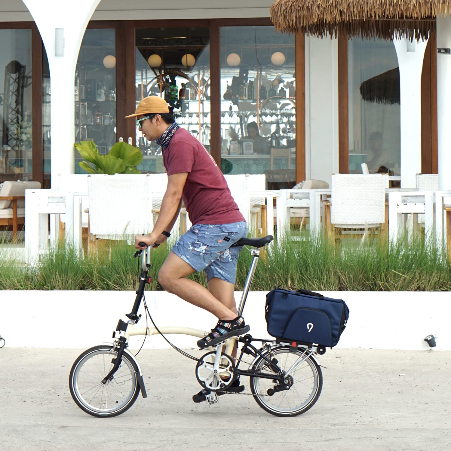 【VINCITA】Big Nash　折りたたみ自転車用　リアキャリアバッグ Amazon.co.jp: 【VINCITA】折りたたみ自転車用 リアキャリア
