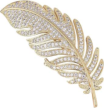 Fleur de Glace-broche Metaal met vaalgoudkleurige afwerking en witte harsparels en goud- en zilverkleurige kristallen