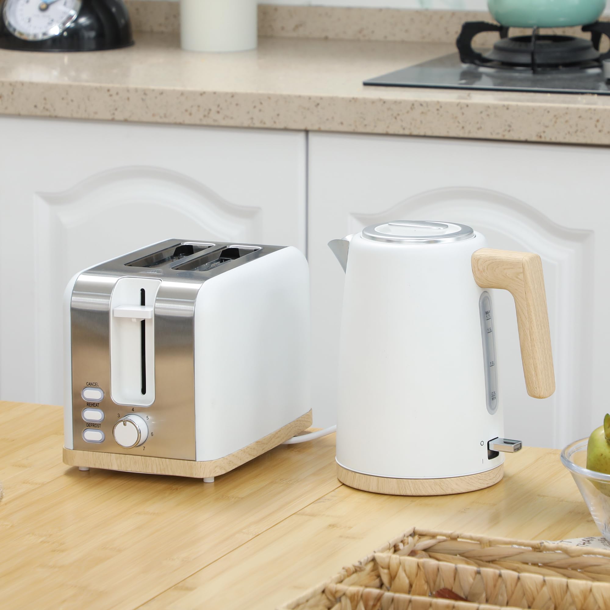 HOMCOM Set bollitore e tostapane 2200W, bollitore a riscaldamento rapido da 1,7 L e tostapane a 2 fette, 7 livelli di doratura - arresto automatico, protezione contro la bollitura a secco, bianco