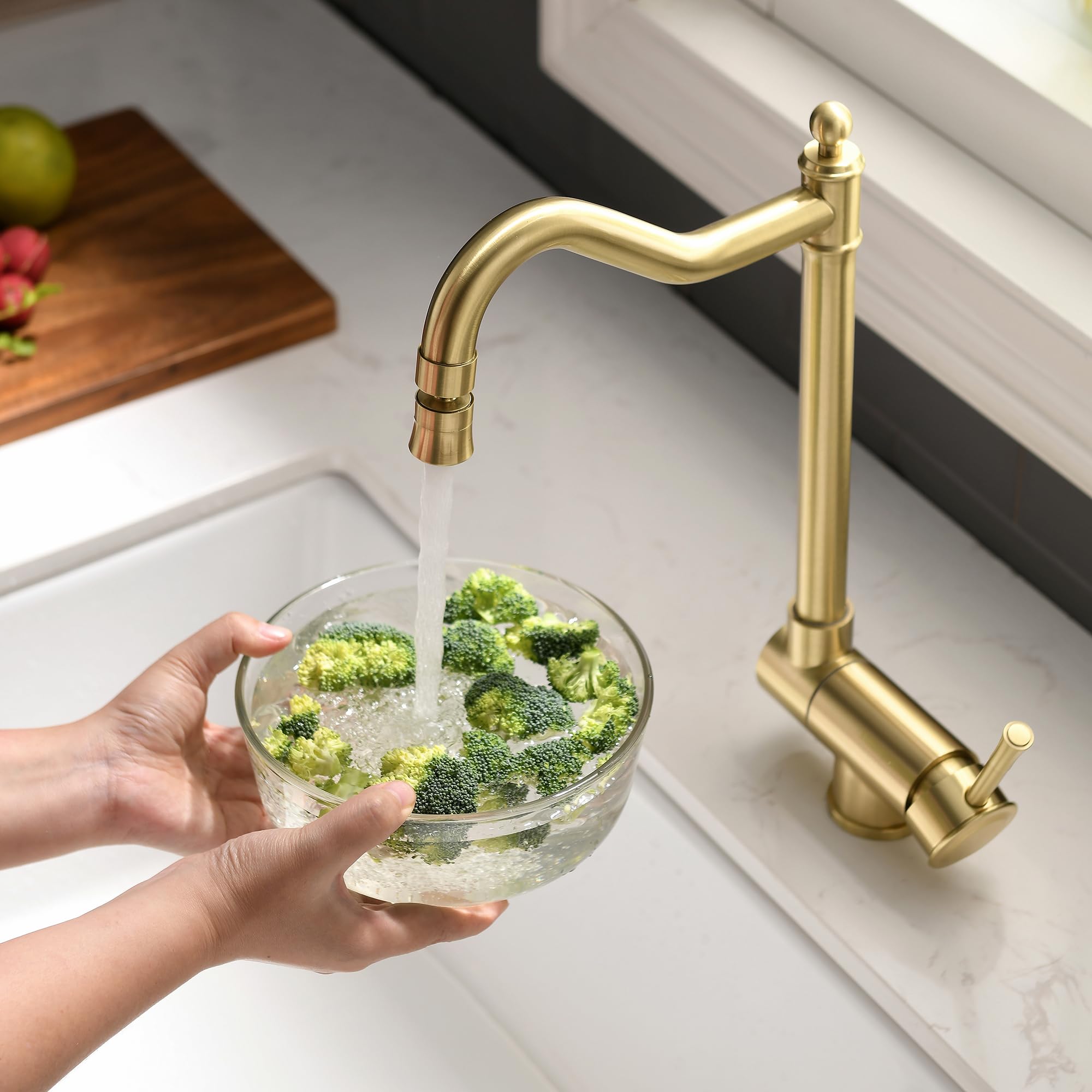 Grifo Cocina Abatible oro cepillado, Grifo Abatible Cocina 2 Modos De Descarga De Agua,Grifo De Fregadero Plegable, Grifo Monomando Bajo Ventana De Acero Inoxidable 304 oro cepillado