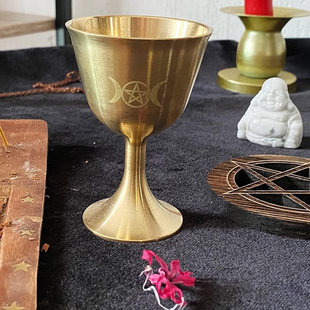 Brass Chalice Goblet Cups, Altar Goblet Moon Pentacle Wicca Ritual Religious Brass Cup, Gold Plating Brass Moon Pentacle Ceremony Divination Astrological Tool Witchcraft Prop Supplies