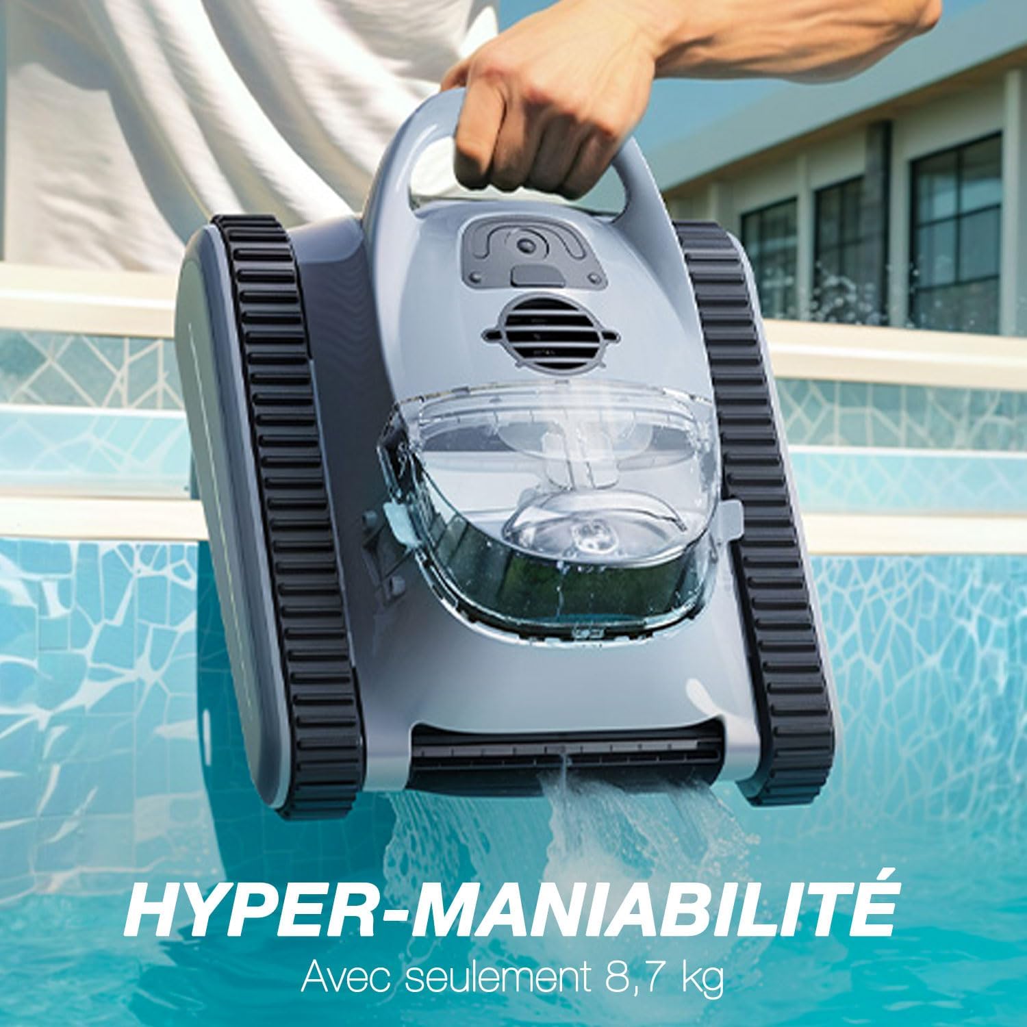 Person lifting Seauto Abys 300 from pool