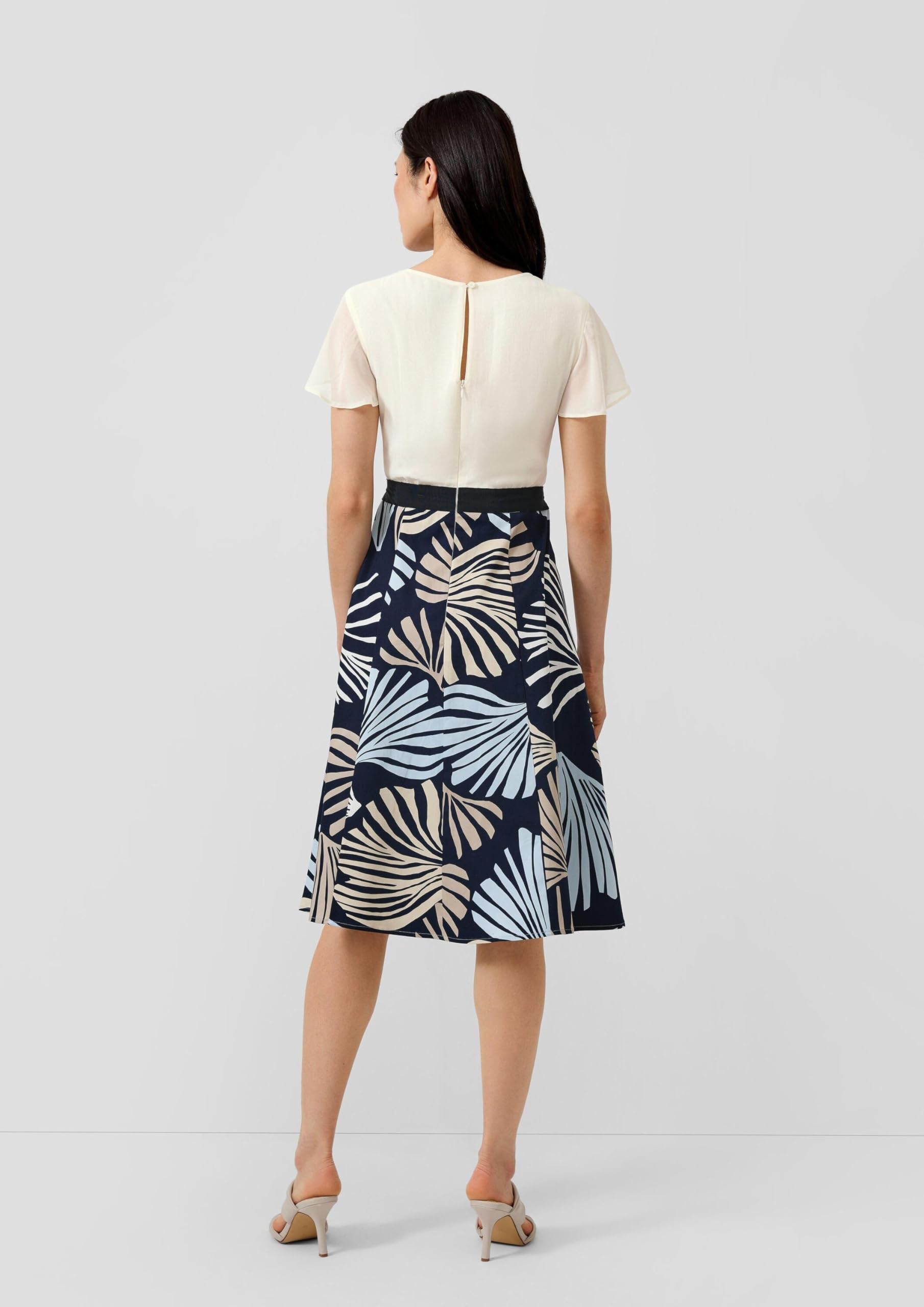 s.Oliver Damen 2177382 Kleid