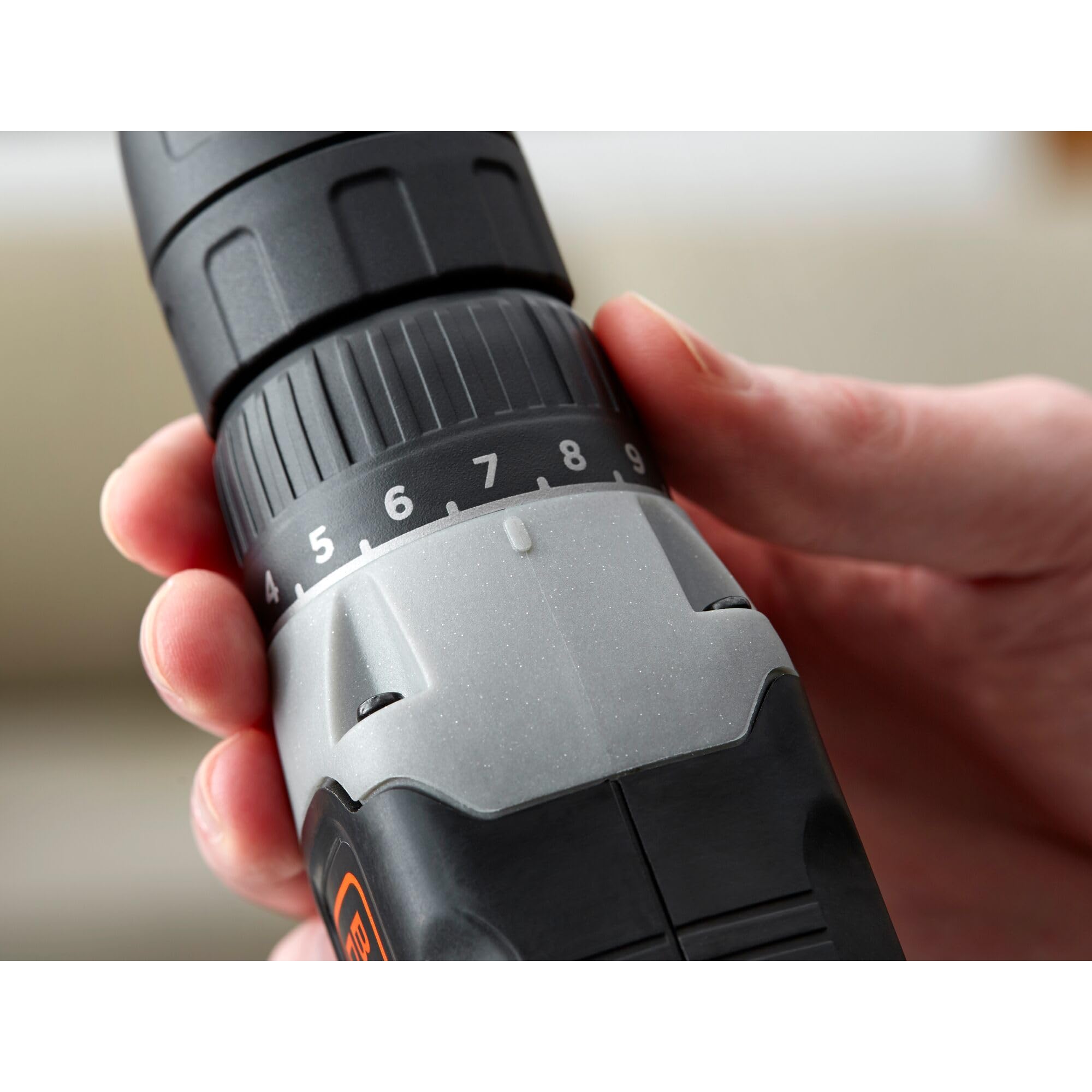 BLACK+DECKER BCD001C1-QW wiertarko-wkrętarka 18 V, akumulator litowy 1,5 Ah, ładowarka, sprzęgło 10 pozycji, zmienna prędkość, uchwyt 10 mm, do majsterkowania w domu
