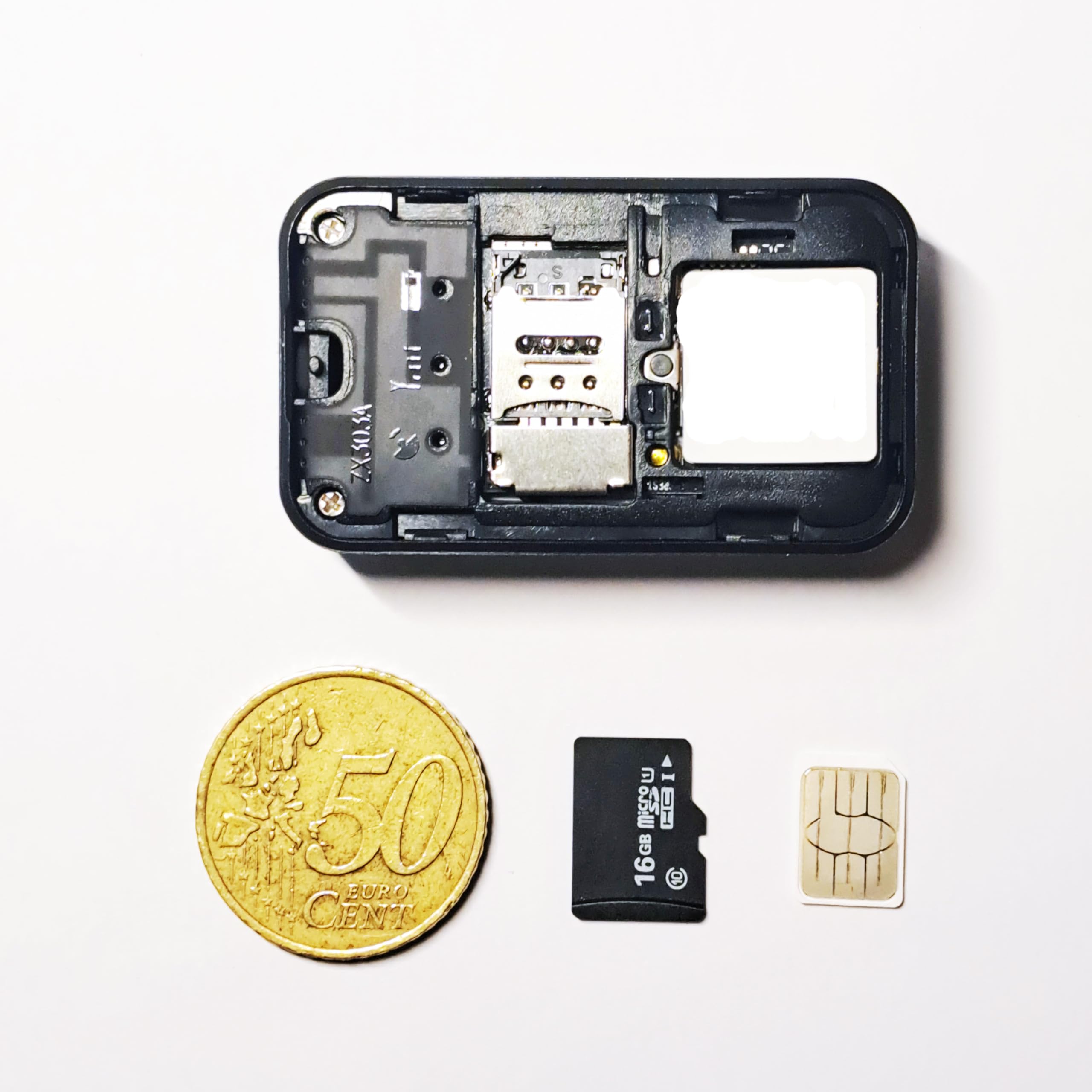 Localizzatore GPS 2G con Microfono Ambientale e Ascolto Remoto – Dispositivo di Sicurezza GSM con Chiamata Automatica su Rilevamento Voci, Tracciamento in Tempo Reale, Registrazione Audio su Micro SD