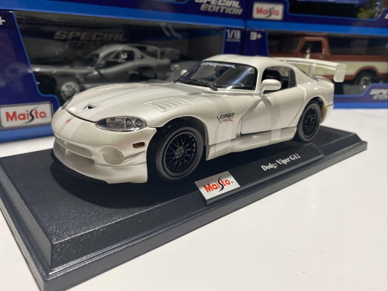 【doge】WCP作品2点 バンクシー WCPは本物か偽物か 詳しく解説 | The Art of Banksy