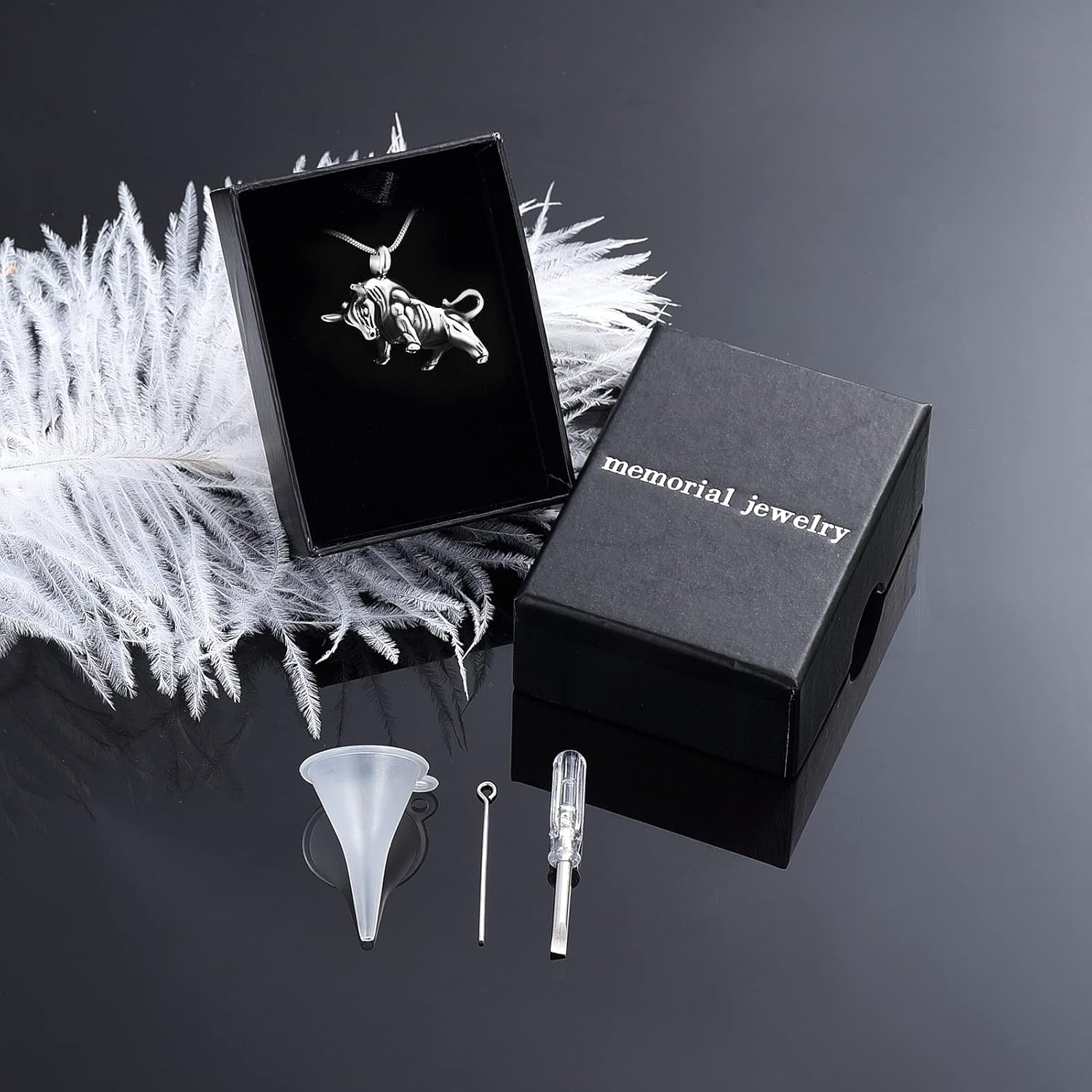 Cremation Jewelry Urn Pendant 3D Bull Shape Stainless Steel Pet cremation jewelry Creative Ornaments Necklace