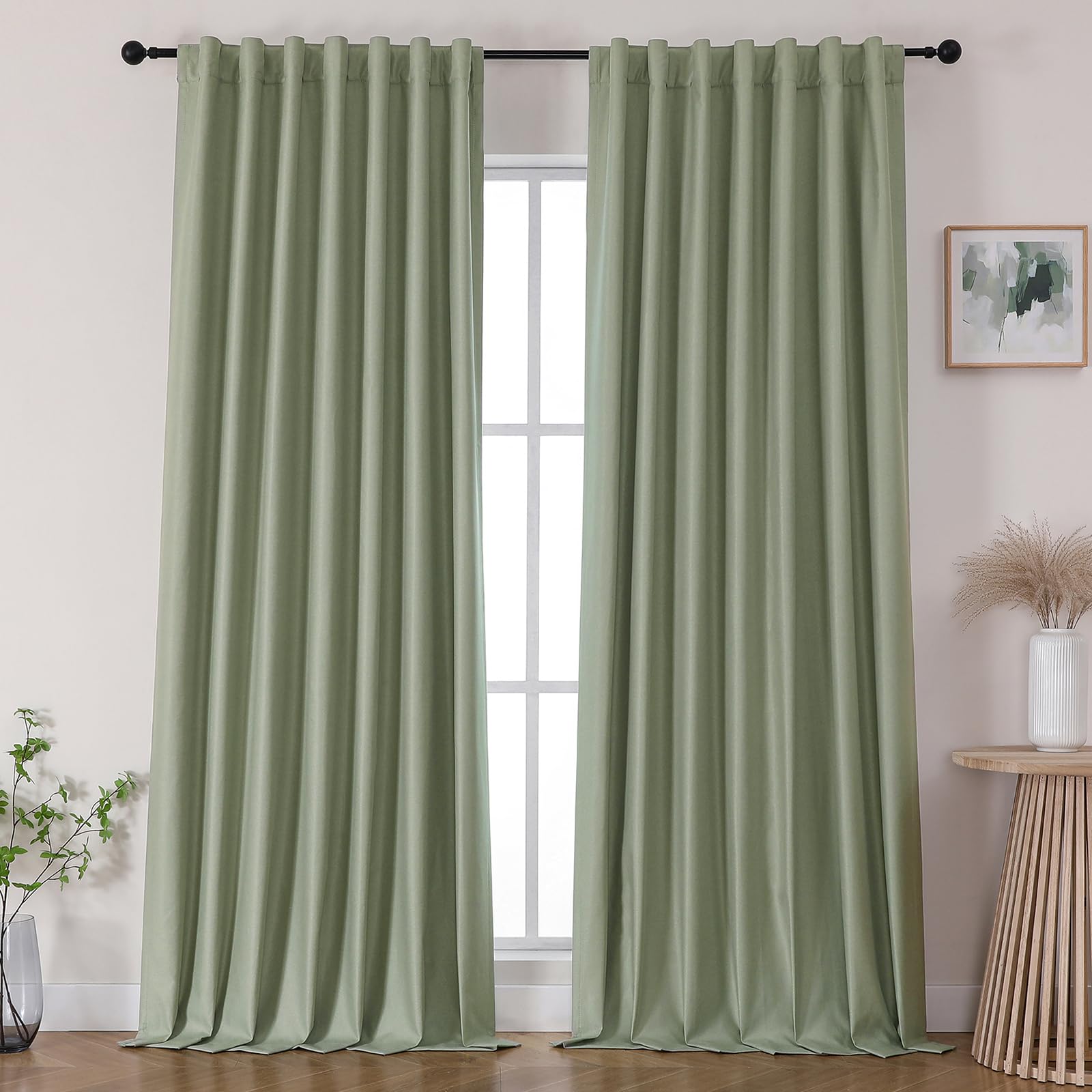 Rideaux occultants isolants thermiques vert sauge chambre Joydeco