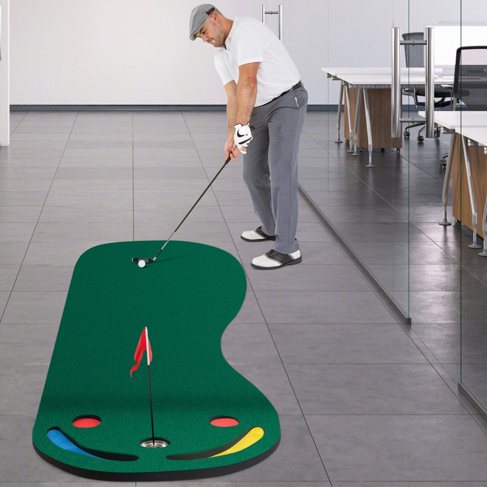 COSTWAY Set di Putting da Golf, Tappetino da Putting con 3 Fori per il Putting, 1 Bandierina e Coperture per Buca da Golf per Allenarsi al Putting, Putting per Uso Interno ed Esterno, 300 x 96 CM