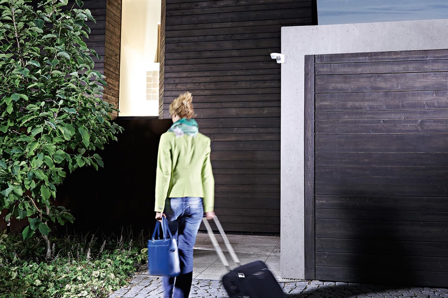 Theben 1010500 theLuxa S150 WH Detector de Movimiento PIR 150° 12 m | 1 s-20 min, 500 W LED, cobertura bajo el detector, medición de luz mixta, cruce por cero, impulso, orientable, IP55, blanco