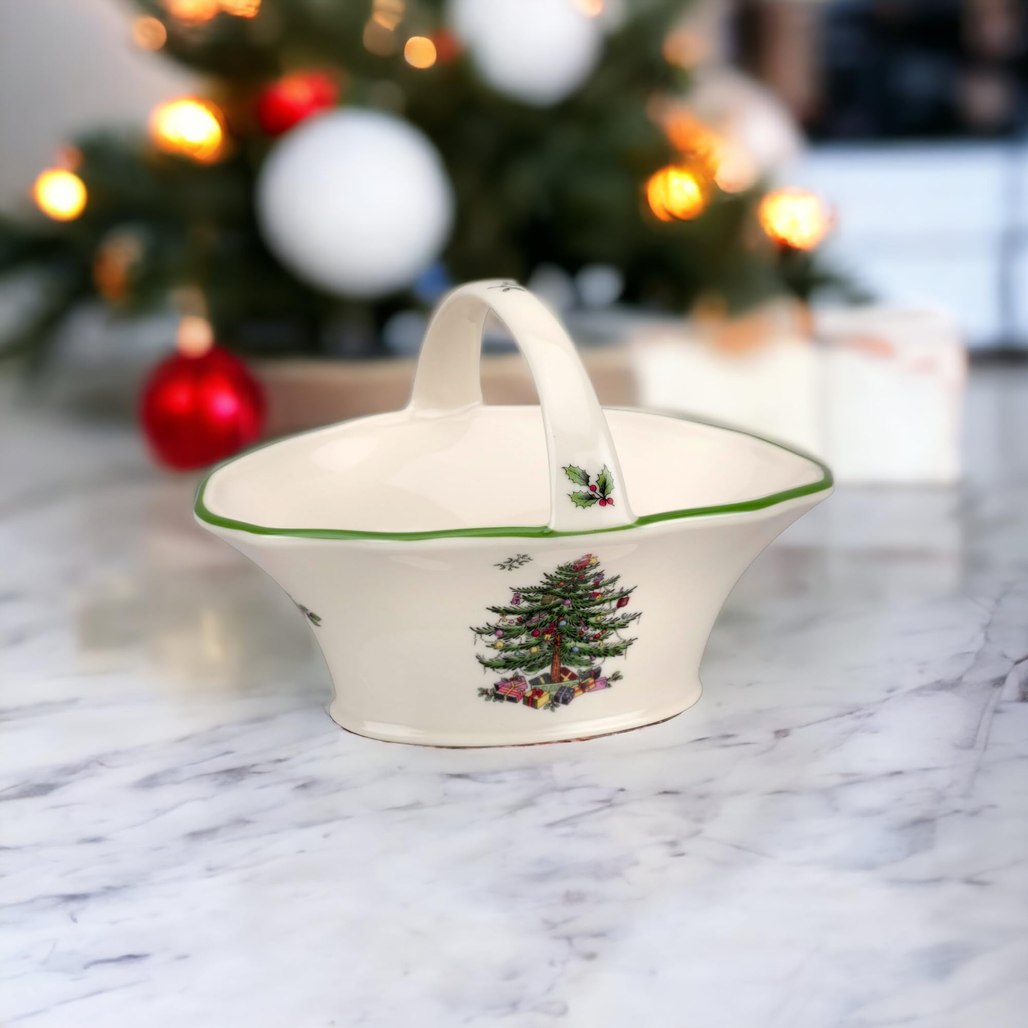 Amazon.com: Spode Christmas Tree Candy Basket, 5.75-Inch Candy