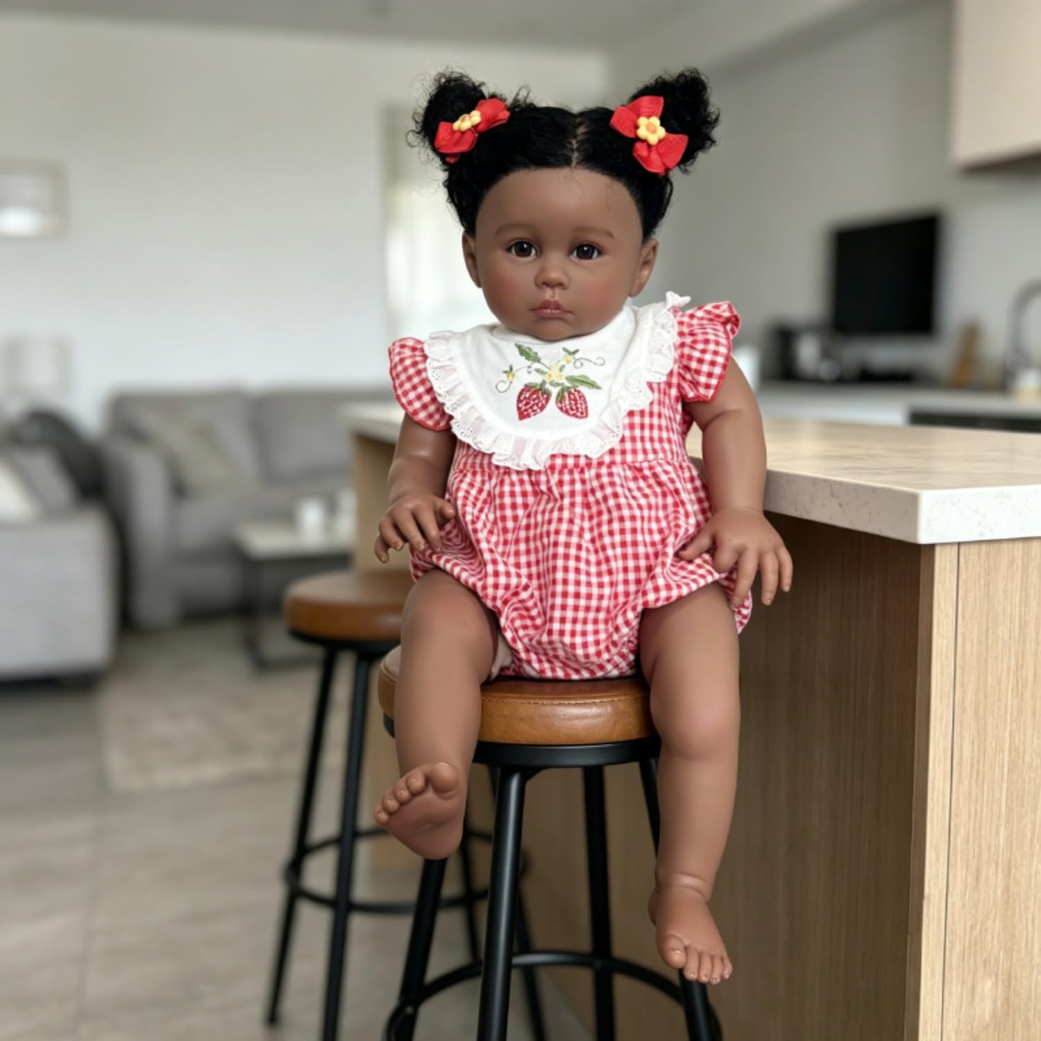 Lonian Real Lifelike Reborn Baby Girl Doll 24 Zoll dunkle Haut offene Augen weiche Baumwolle Körper handgefertigt Kleinkind Puppe für Kinder Spielen Sammlung