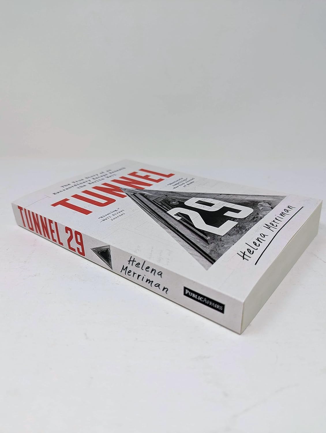 Tunnel 29: The True Story of an Extraordinary Escape Beneath the Berlin Wall - Image 3