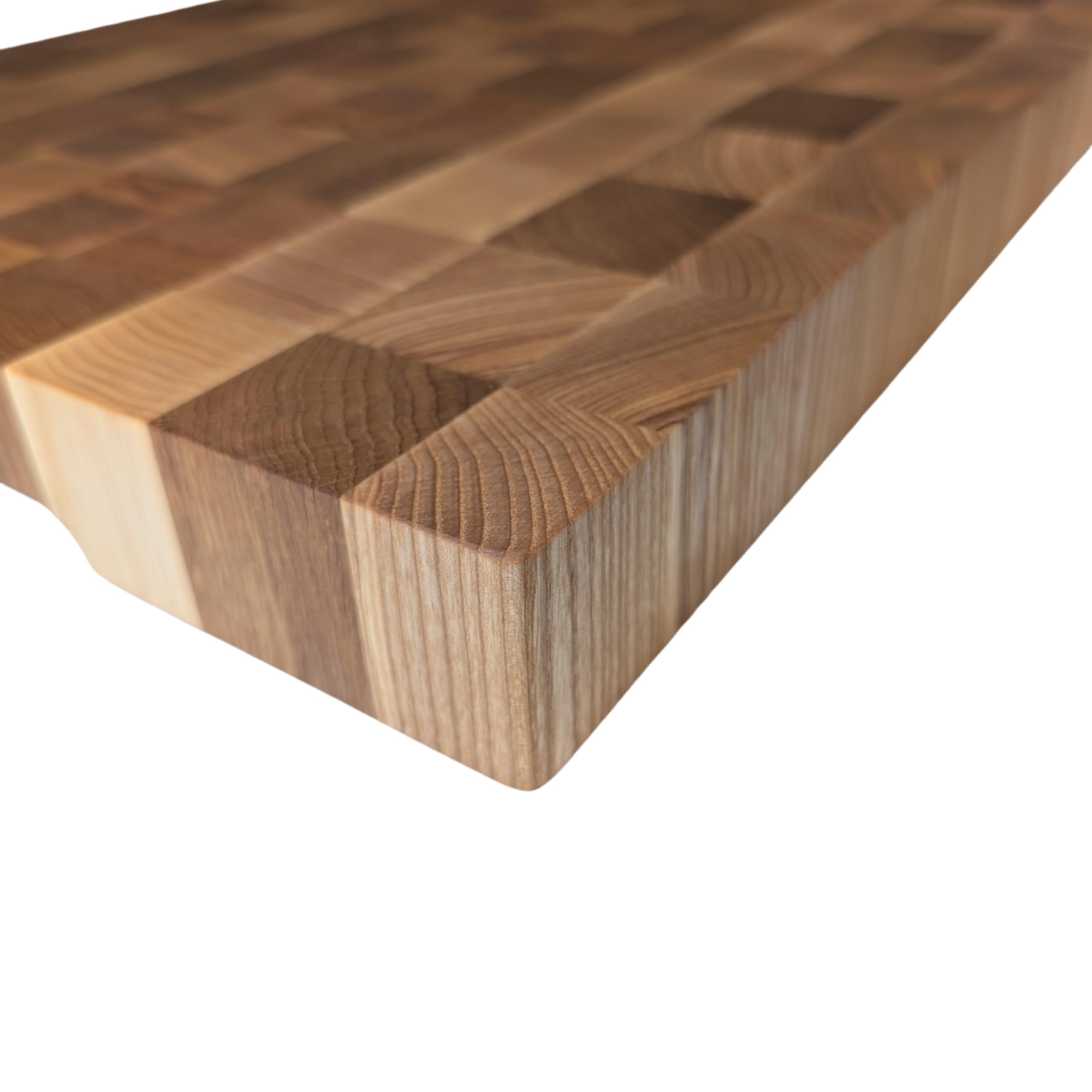 Premium Stirnholz Schneidebrett Esche & Eiche | 50 x 40 x 4,5 cm | Großes XXL Design Holzschneidebrett mit Griffmulden & Silikonfüßen | Luxus Hackblock