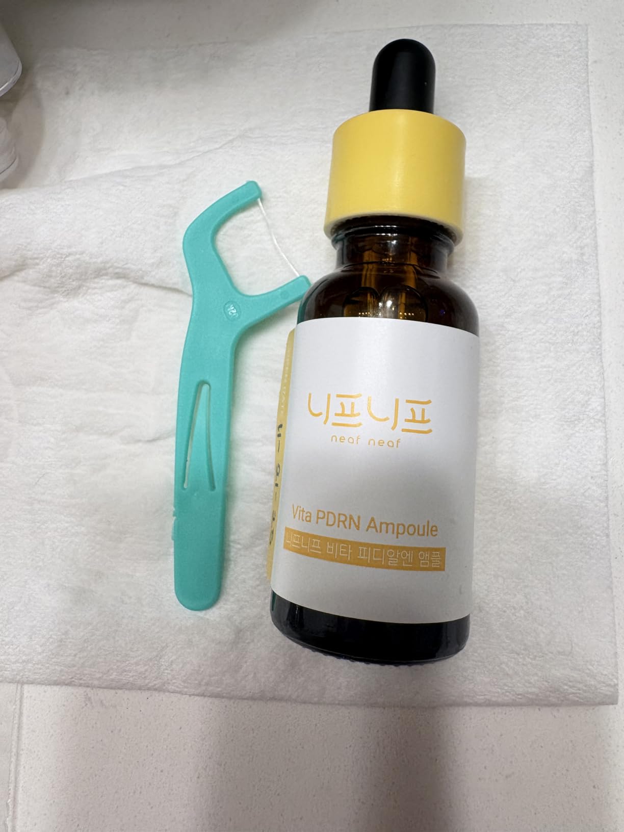 NEAF NEAF Vita PDRN Ampoule, A 30-day ampoule with Licorice PDRN and Vitamin C to improve skin spots and radiance. (20ml /0.68 oz)