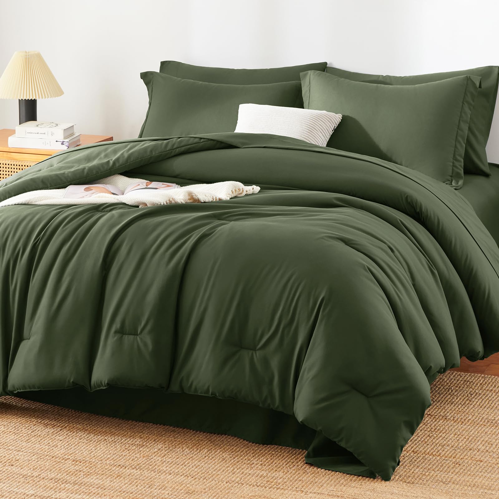 HIMEET Olive Green Point-Quilted Bed in a Bag