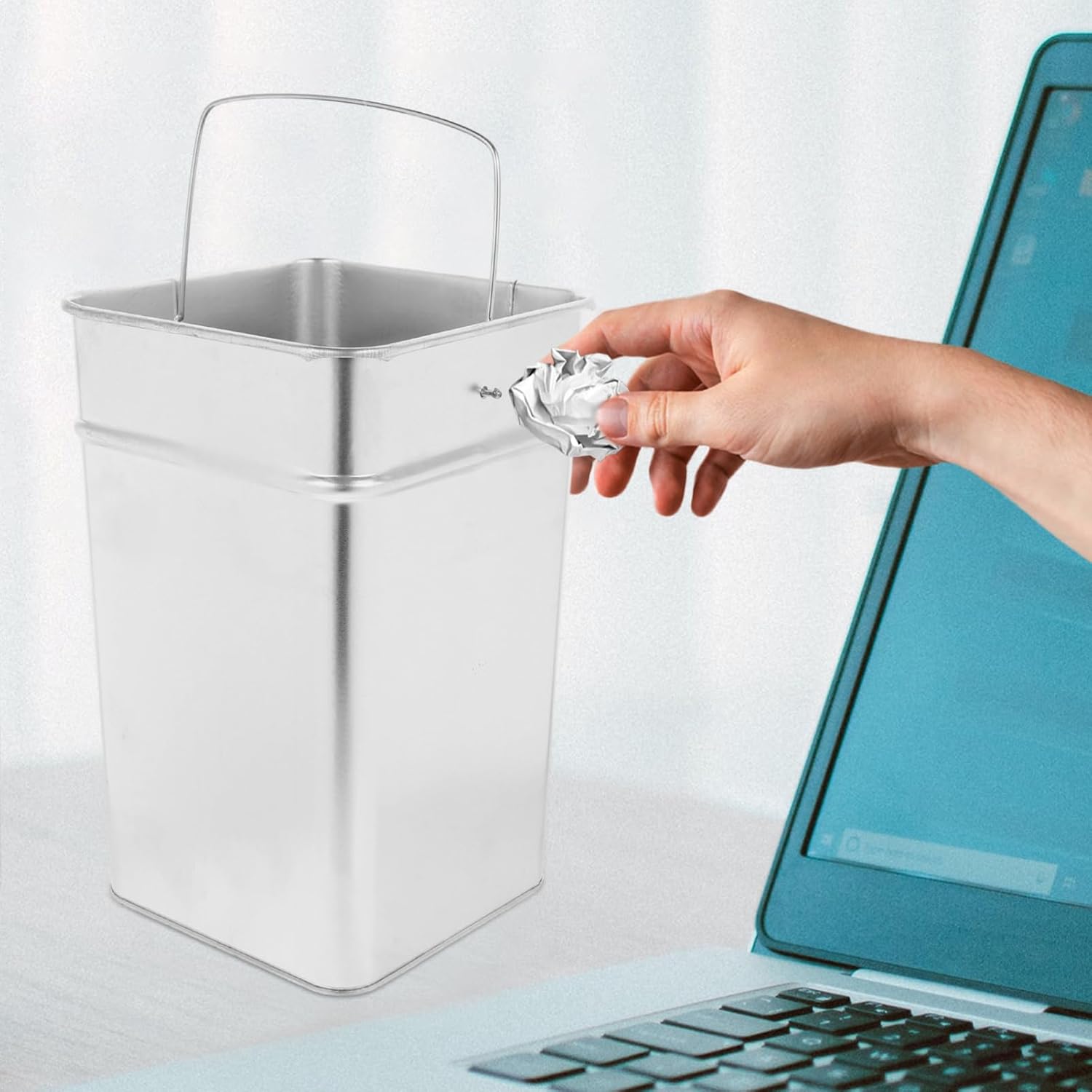 Easy Clean Metal Trash Bucket Large Capacity Outdoor Trash Can Handle for Home