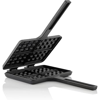 BBQ-Toro Waffle Iron Sandwich Iron with 2 Handles 19 x 15 cm Waffle + Pie Iron Rectangular Double Mould Made of Cast Iron Pre-seasoned Waffle Maker Waffle Iron Made of Cast Iron Sandwich Maker