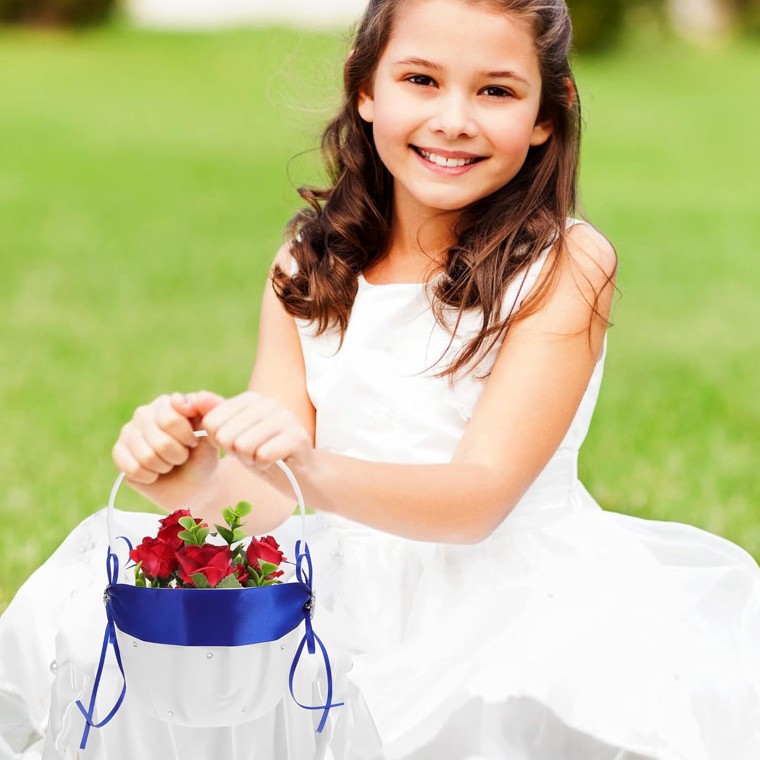 Artibetter Small Bowknot Flower Girl Basket with Handle Portable Wedding Floral Basket in Bleached White and Blue for Party and Ceremony Use