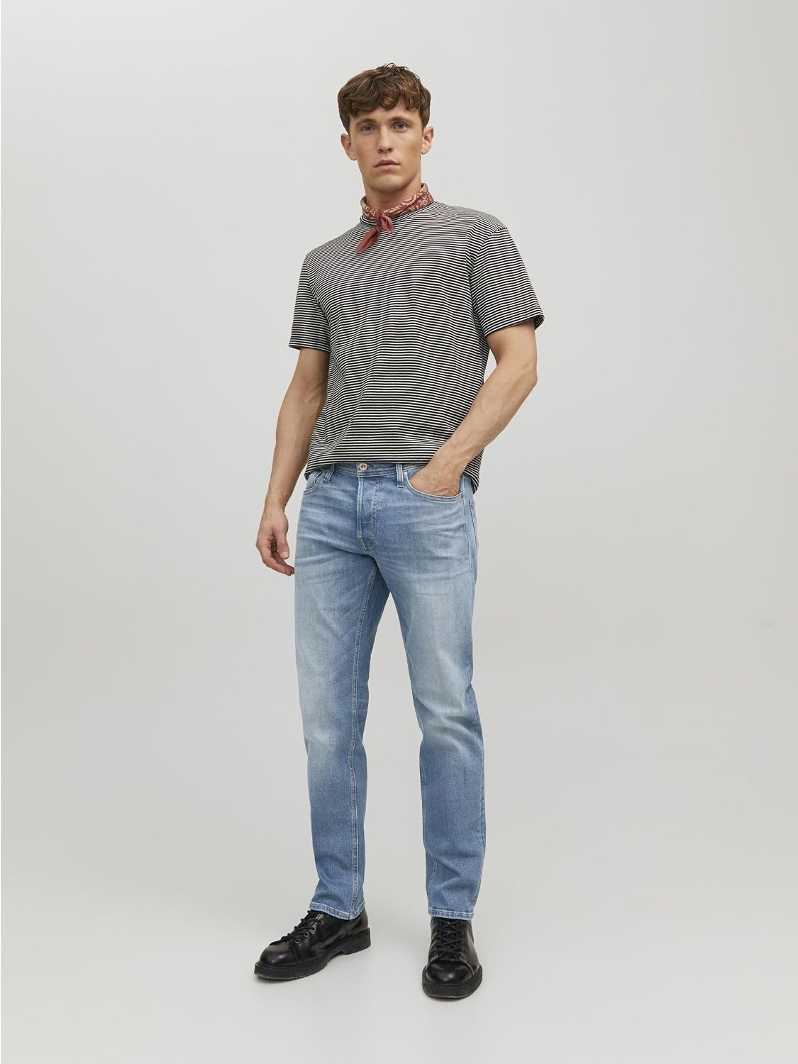 JACK & JONES Male Tapered Fit Jeans JJIMIKE JJORIGINAL JOS 011 NOOS Tapered Fit Jeans image 5