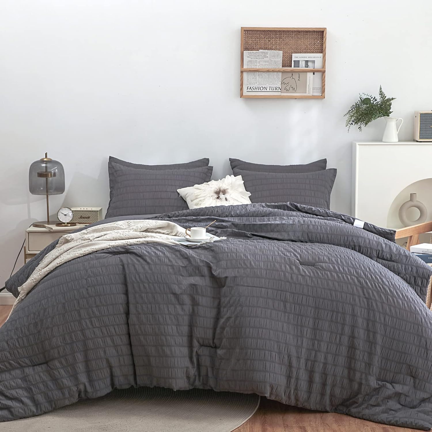 HAOWANER 3 Pieces Seersucker King Comforter Set with