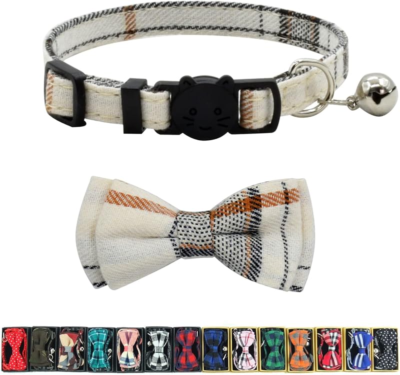 Coleira para Gatos com Fecho de Segurança, Guizo e Gravata-Borboleta Xadrez Pipidog – 17,27 a 27,43 cm (White Plaid)