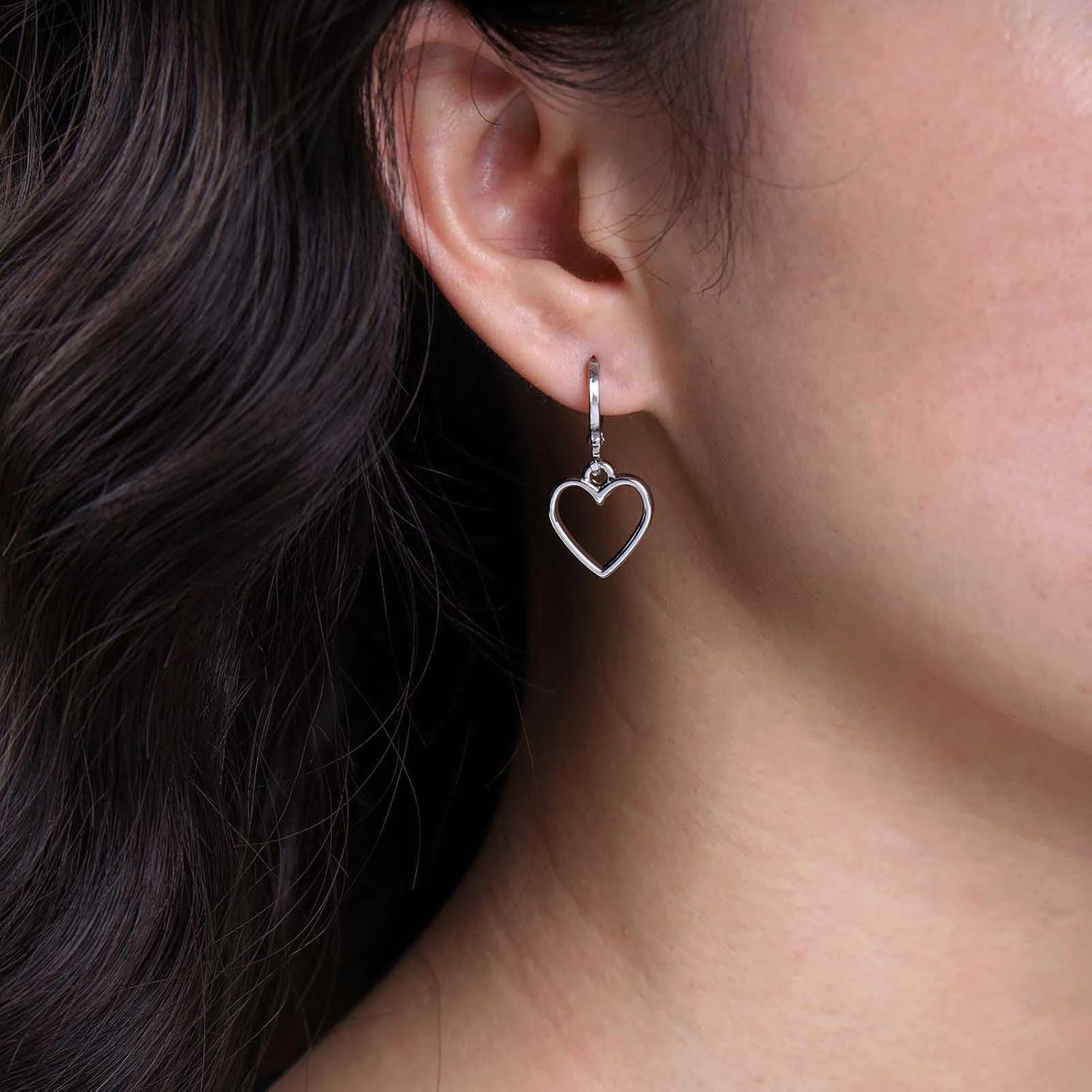 Bohemian Heart Dangle Earrings Gold Hollow Heart Drop Earrings Geometric Circle Hoop Earrings Minimalist Heart Circle Earrings Jewelry for Women - Image 2