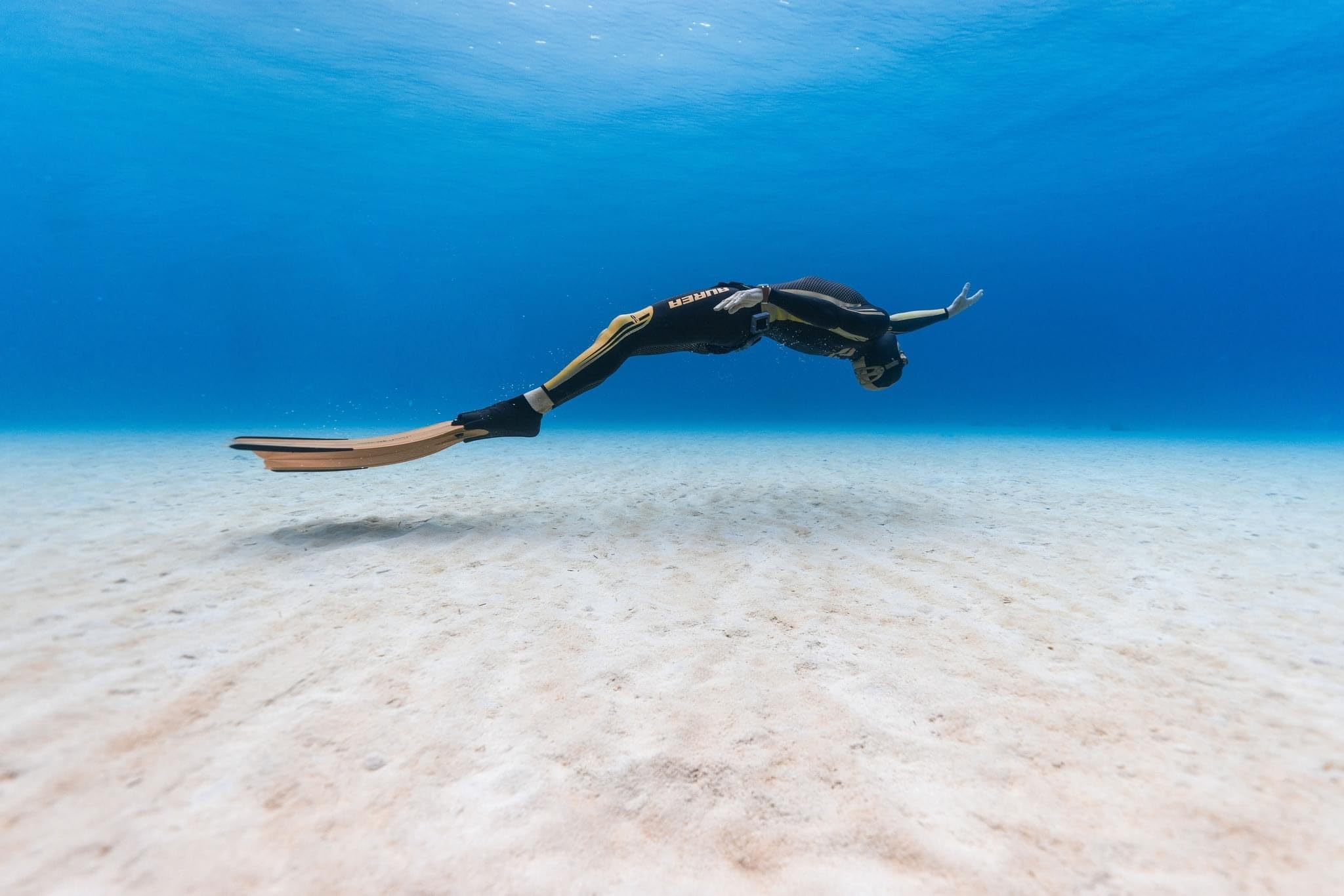 C4 Umberto Pelizzari - Línea Flare Freediving Glam - Aletas - Máscaras - Snorkel Sideral y Aurea Apnea Pesca Subacuática