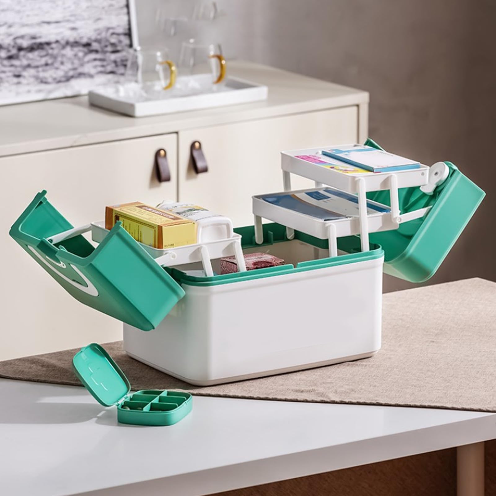 Ejoyous Pudełko do Przechowywania Leków PP Pojemnik na Zestaw Medyczny 31,5 X 21,5 X 22 Cm z plombą Przenośny Organizer o Dużej Pojemności do Przedszkola w Szkole Domowe Artykuły Ratunkowe (GREEN)