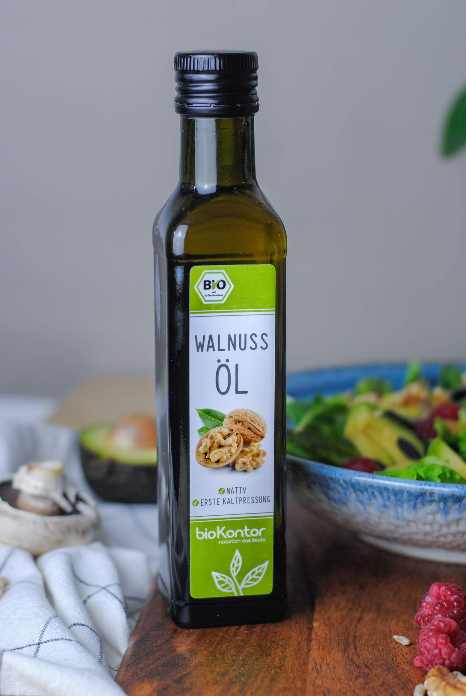 bioKontor – Bio Walnussöl 500ml – kaltgepresst nativ – 1. Kaltpressung Walnuss Öl – Speiseöl für Küche, Salate & Dressings – Walnussöl naturbelassen vielseitig verwendbar