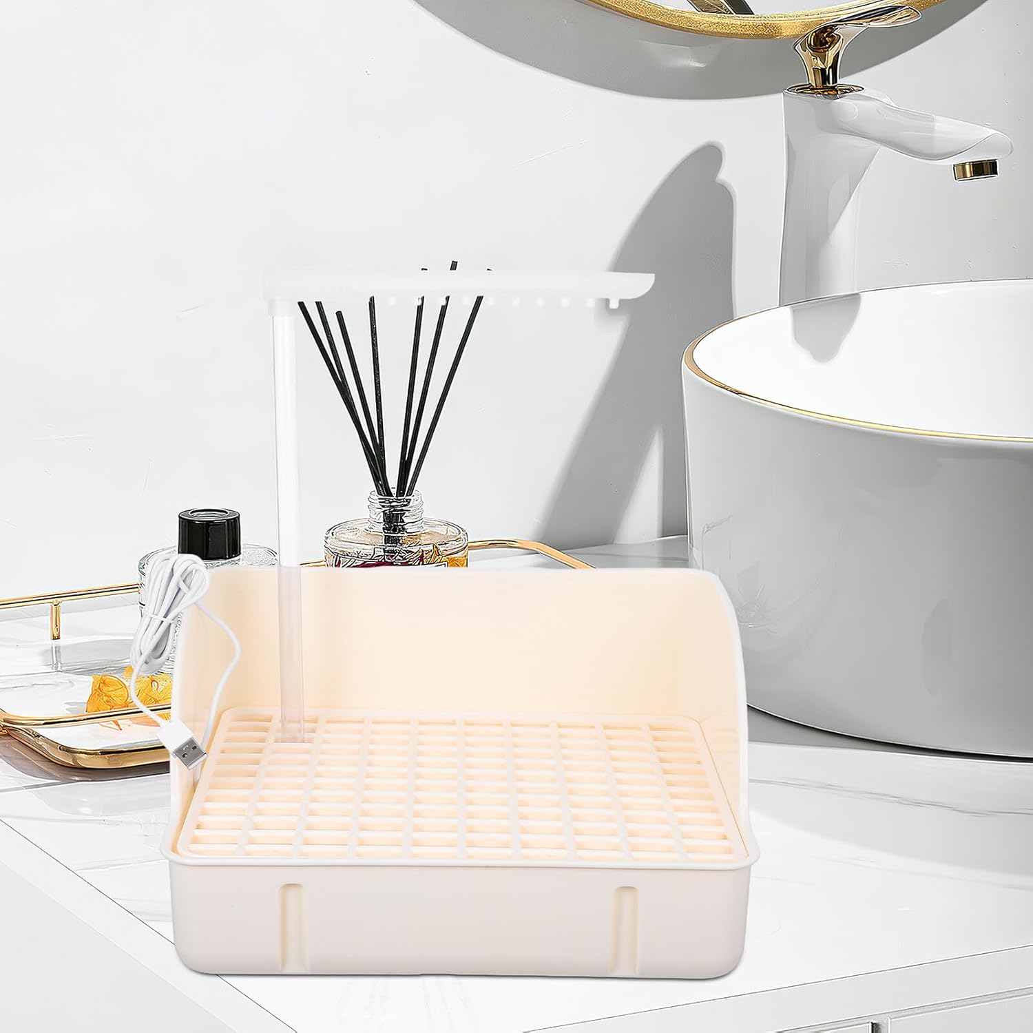 Automatic Bird Bath with Circulating Water Pump, Parrot Shower Tub for Indoor and Outdoor Use, White Plastic Bird Bathing Pool for Cockatiels, Parakeets, and Macaws