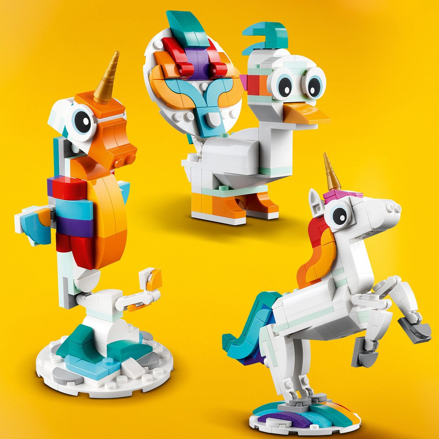 LEGO Creator Sihirli Tek Boynuzlu At 31140-7 Yaş ve Üzeri Çocuklar İçin Tek Boynuzlu At, Denizatı ve Tavus Kuşu İçeren Yaratıcı Oyuncak Yapım Seti (145 Parça)