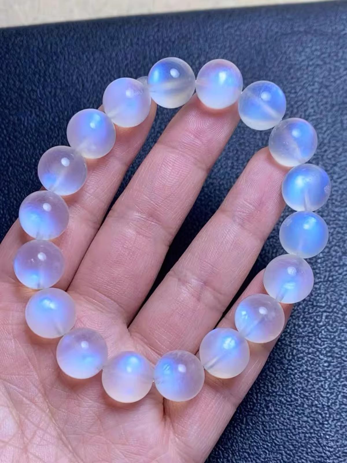 Pulsera de Piedra Lunar Natural para Mujer, Cuentas Redondas de Cristal 7A, Piedra Preciosa Azul Claro, joyería elástica, Regalo de protección de Cuarzo cristalino,12mm