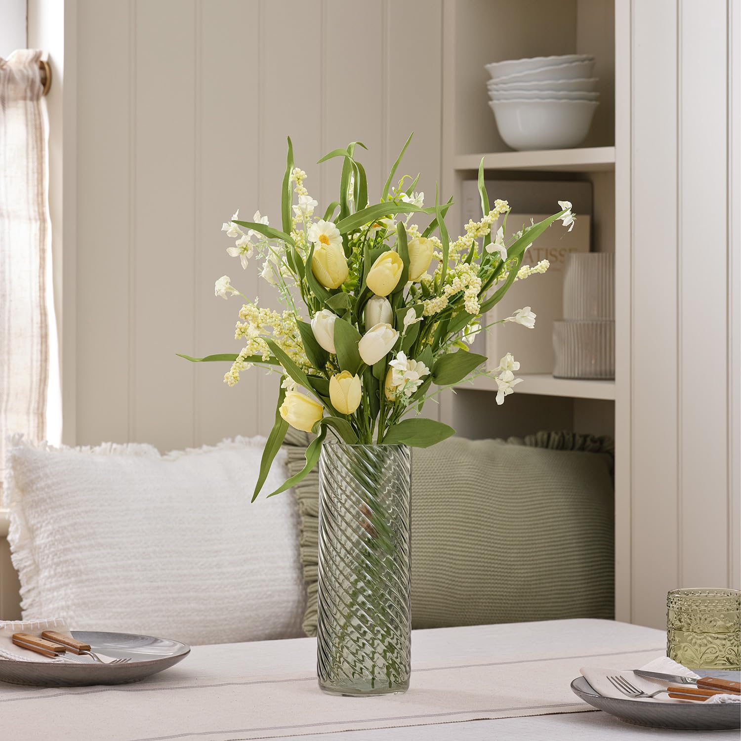 Lights4fun Ramo de flores primavera-verano en tonos amarillos con tulipanes artificiales, flores y verde | sin luz | decoración Pascua primavera verano para mesa y salón | altura 60 cm