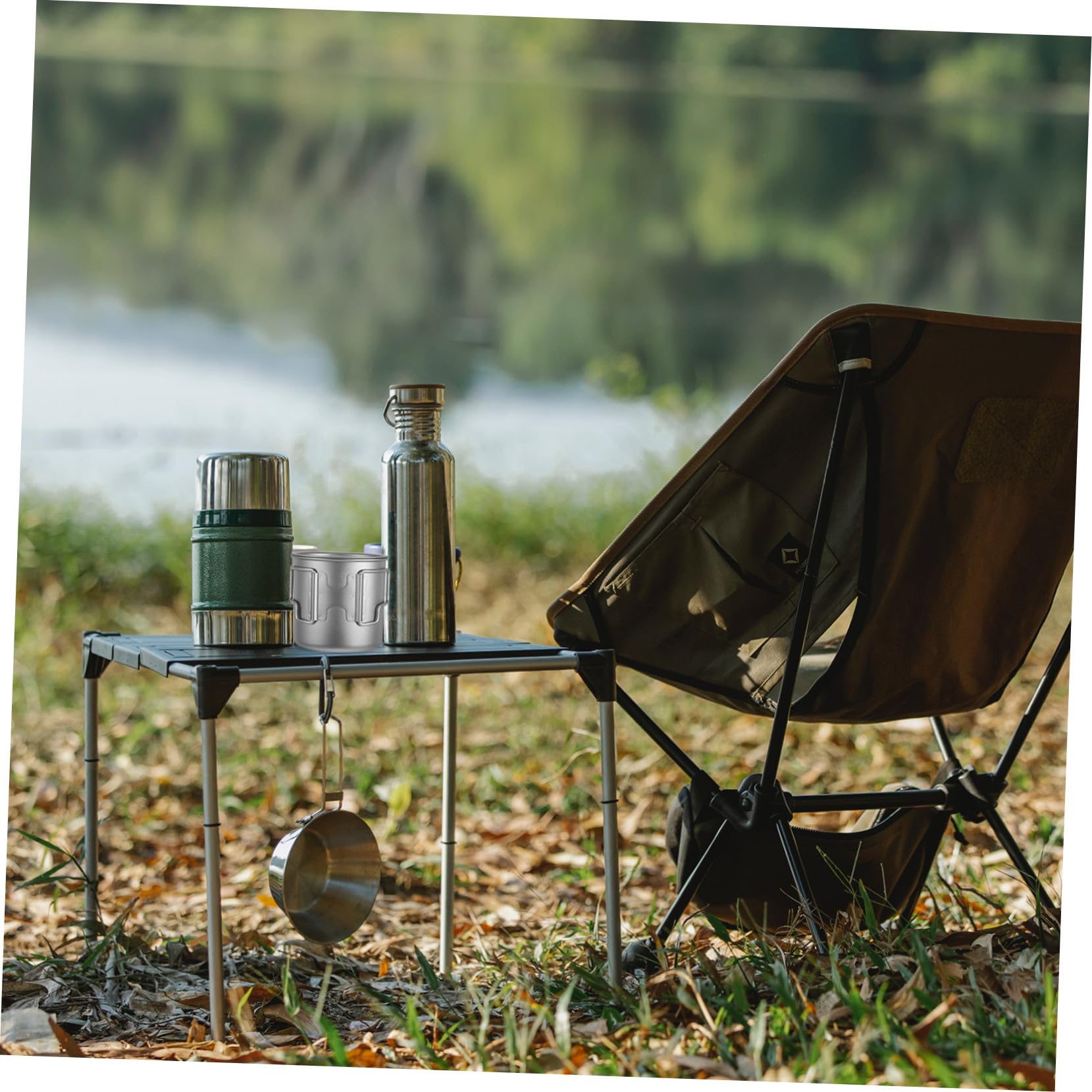 Titanium Trinkbecher mit Deckel Faltbarem Griff Leichter Outdoor Campingbecher Einlagig Robust für Wandern Picknick und Reise