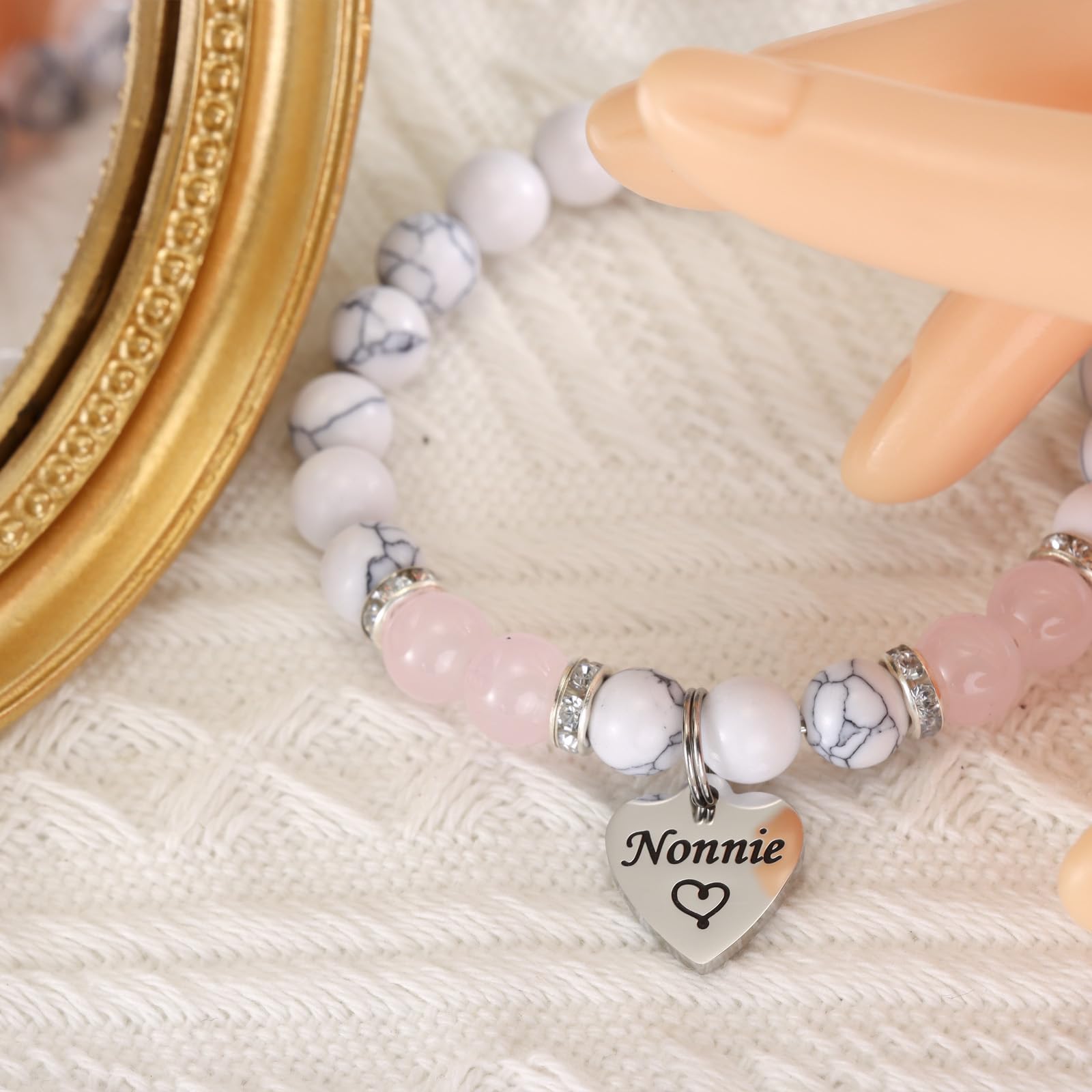 HUTIMY Nonnie Gift for Women from Grandkids Grandma Birthday Mothers Day Best Nonnie Bracelet