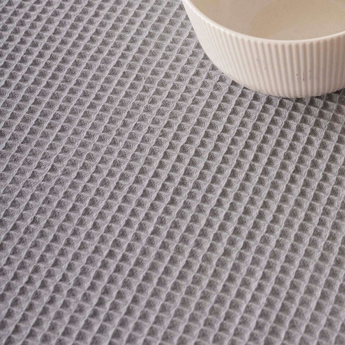 Muaré Waffle Table Runner Grey 45 x 140 cm