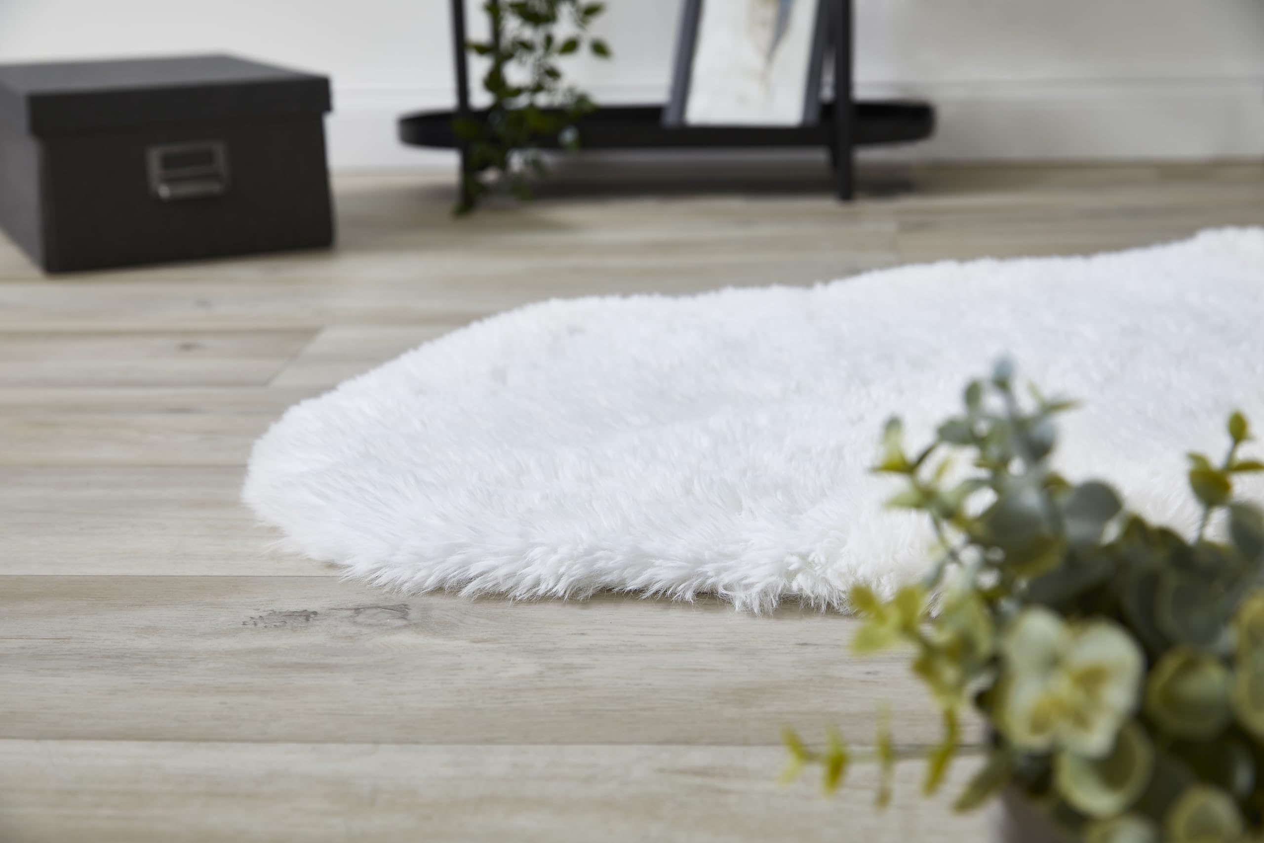 andiamo Alpa Lot de 2 Tapis en Fourrure synthétique Confortable à Poils Longs - Hauteur des Poils : 35 mm - Doux et Moelleux - Blanc - 50 x 80 cm