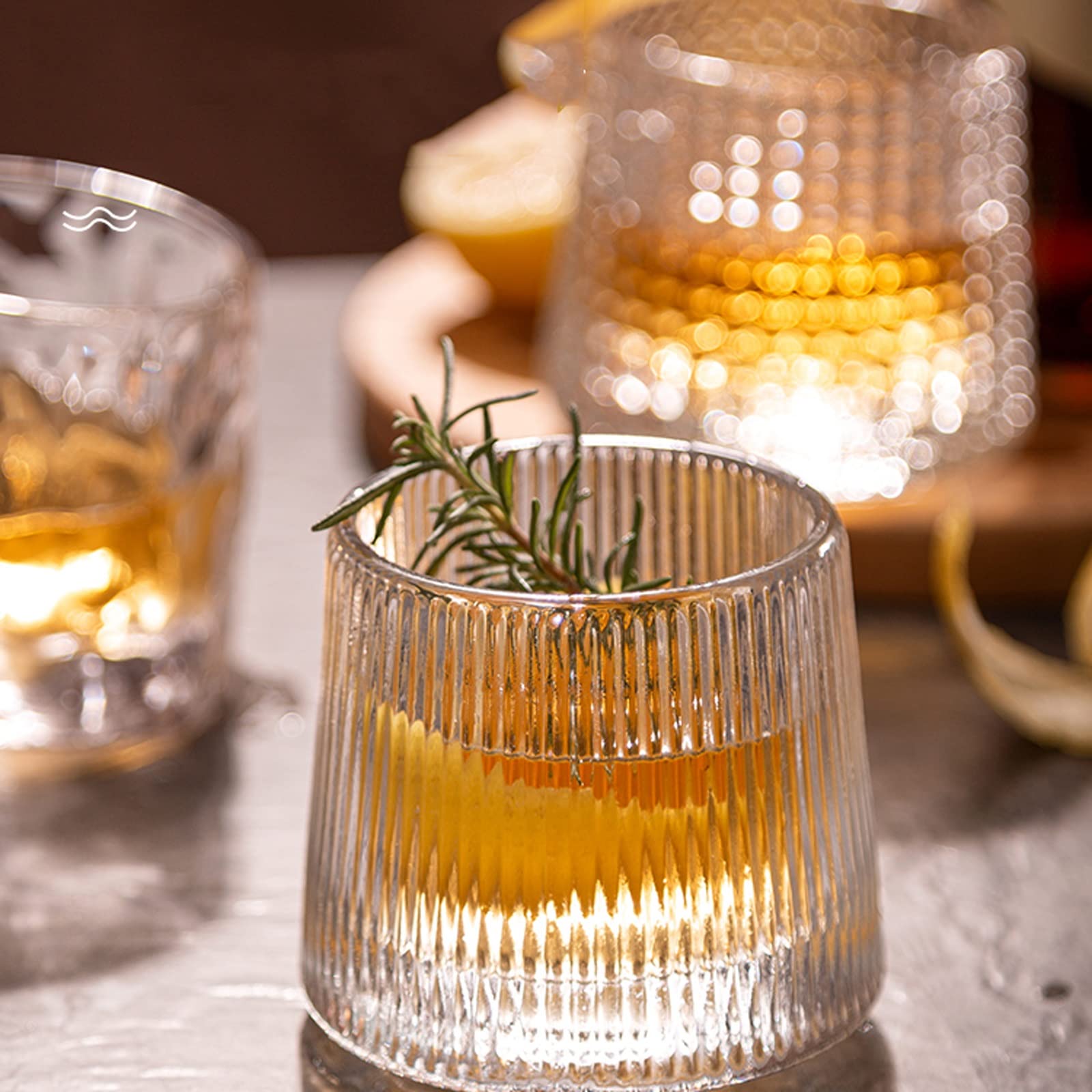 QINGGANGLING999 Wassergläser 4 stücke Trinkgläser Set verdicktes Glas Kristallglas Premium Weinglas Whisky Fremdwein Tumbler Cup Küche Glaswaren Trink-Gläser (Color : C)