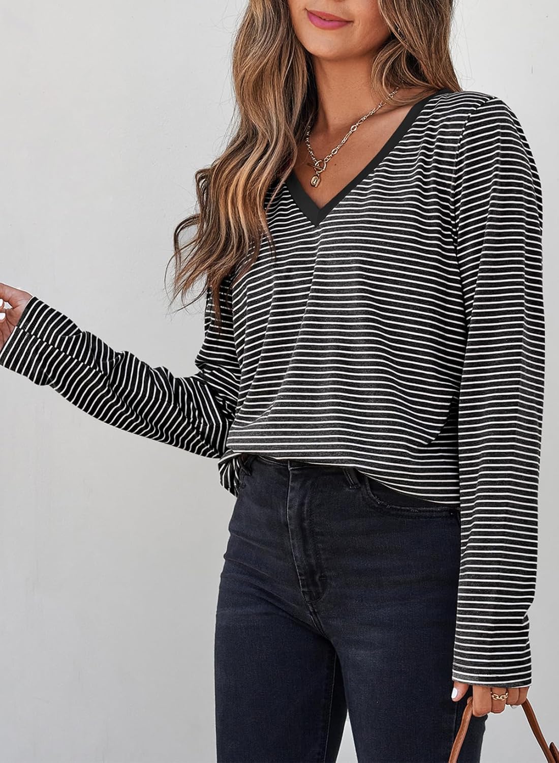 EVALESS Spring Summer Tops for Women Trendy V Neck Long Sleeve Shirts 2025 Basic T Shirts Loose Tee Clothes Casual Outfits - Image 4