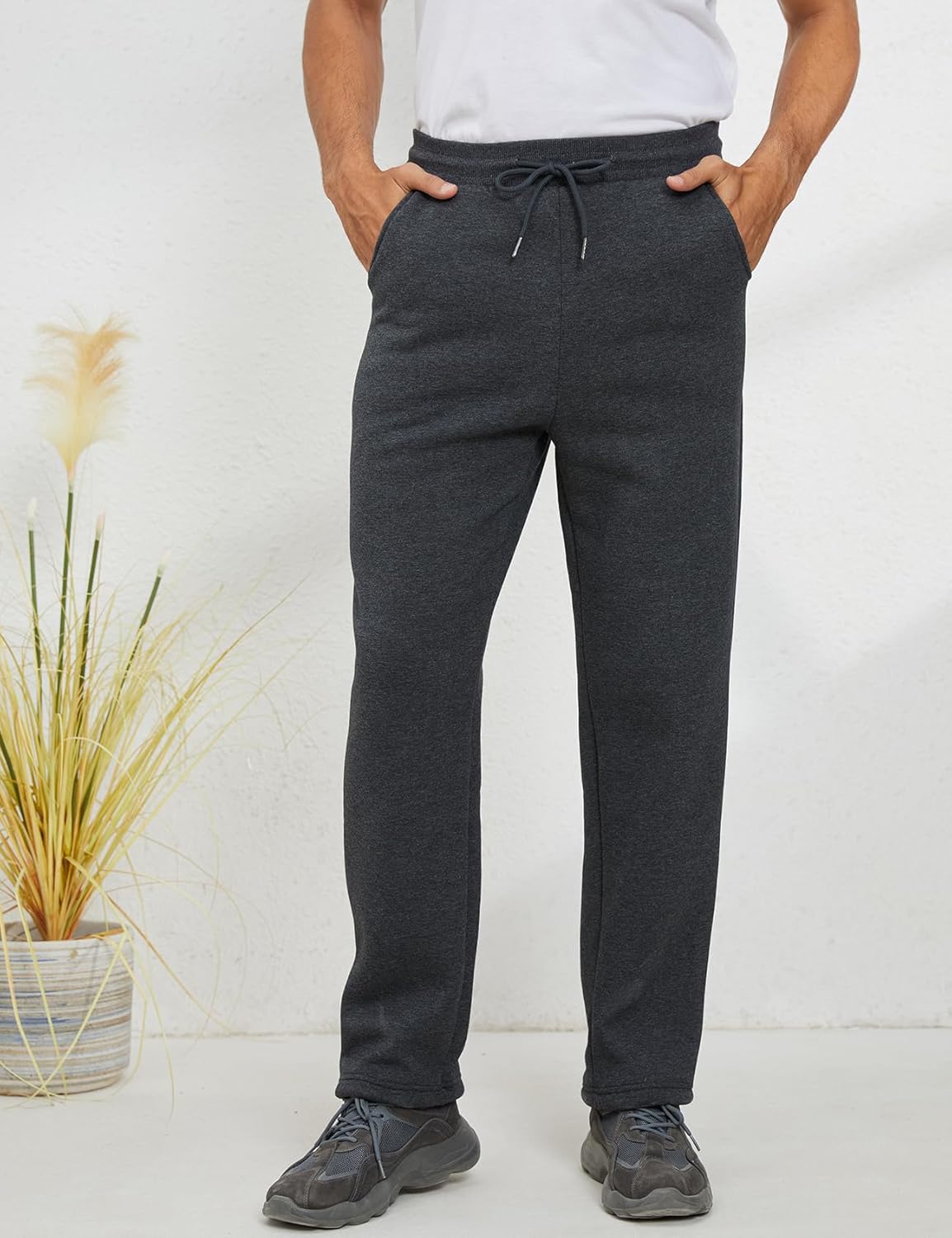 Gihuo Men's Winter Fleece Pants Sherpa Lined Sweatpants Active Running Jogger Pants - Image 2