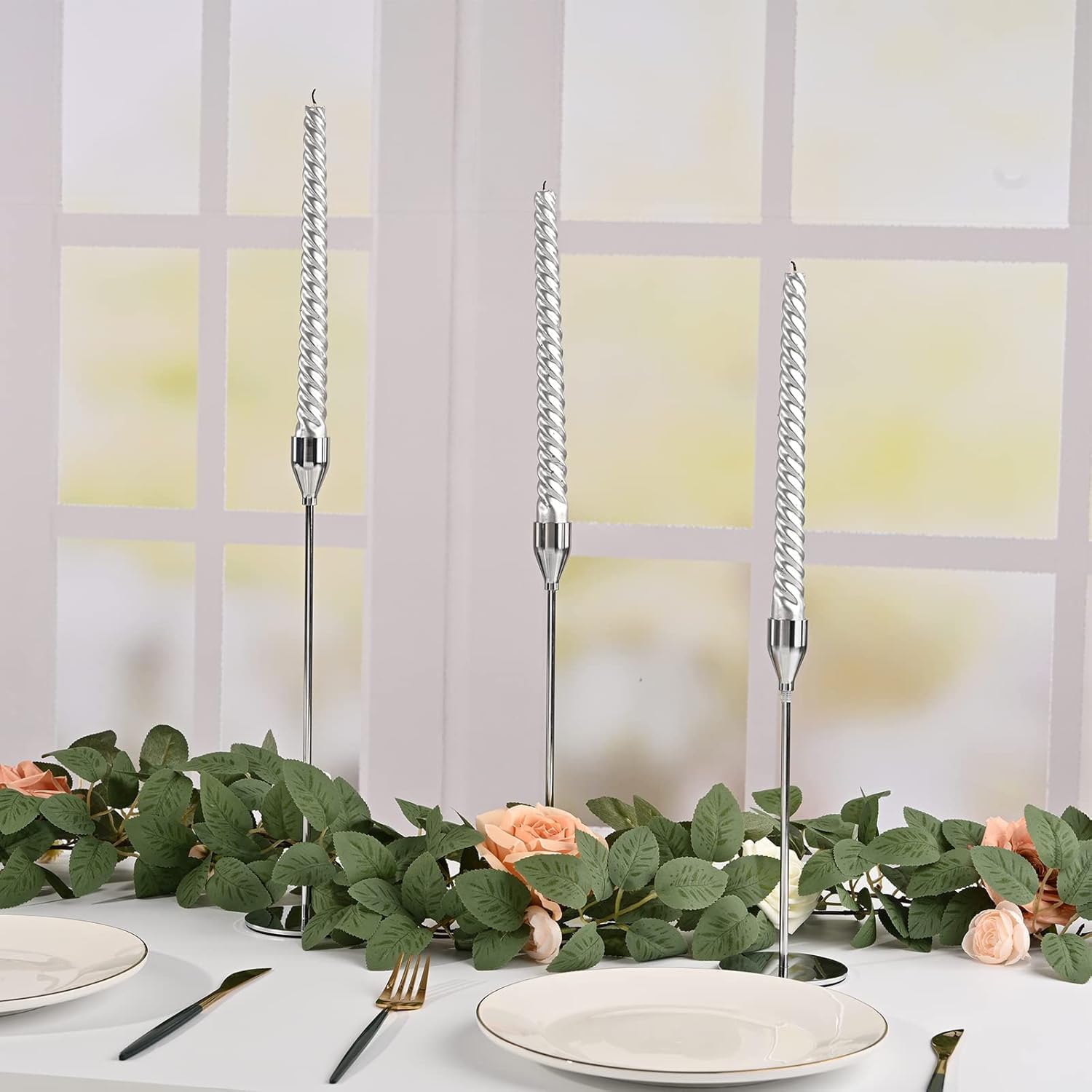 Juego de 12 portavelas de plata, candelabros franceses para velas puntiagudas, candelabros adecuados para velas de 3/4 pulgadas de grosor, candelabros para bodas, fiestas, hogar, cenas a la luz de las