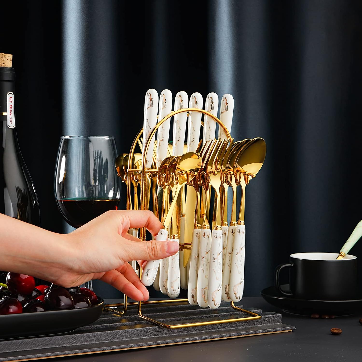24-Piece Gilded Stainless Steel Flatware Set,Kitchen Utensil Tableware Cutlery Set Service for 6, Steak Cutlery Set for Home and Restaurant (White)… image 5
